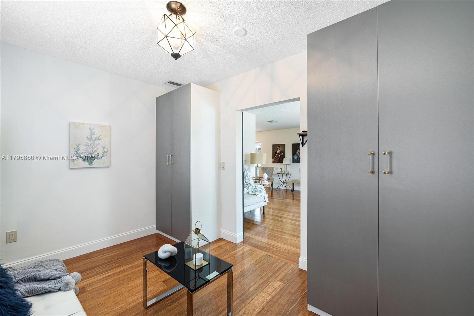 CORAL VILLA REV - Residential Lease