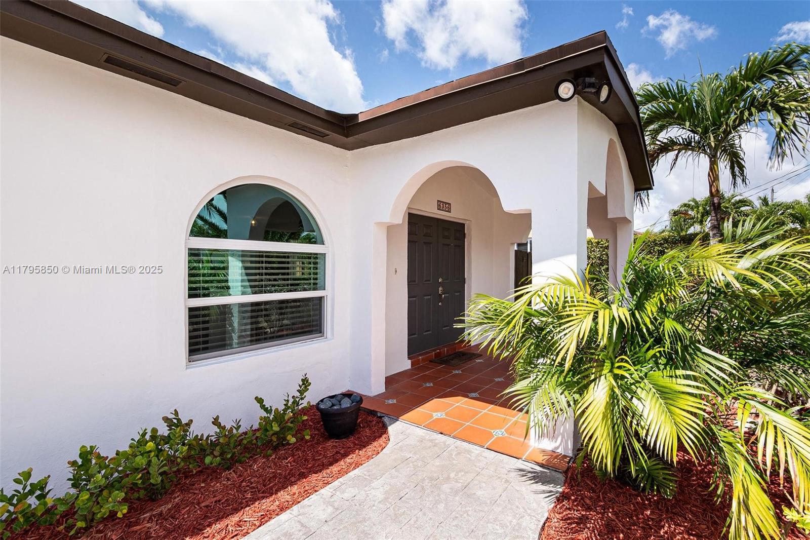 CORAL VILLA REV - Residential Lease