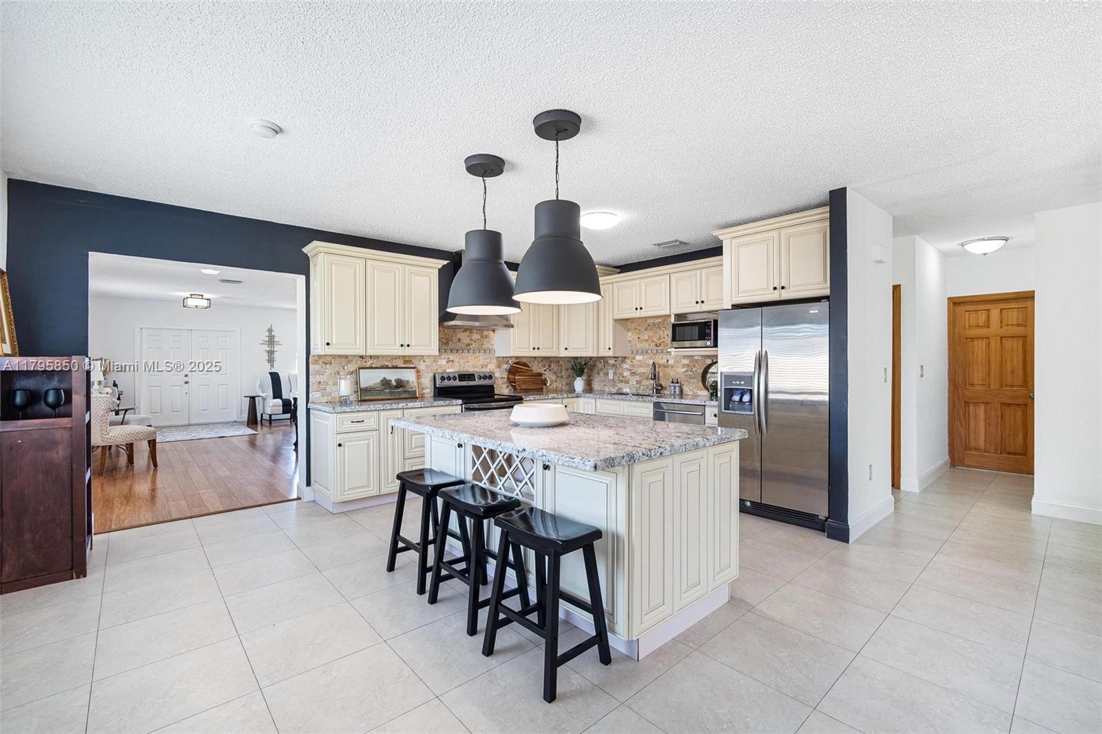 CORAL VILLA REV - Residential Lease