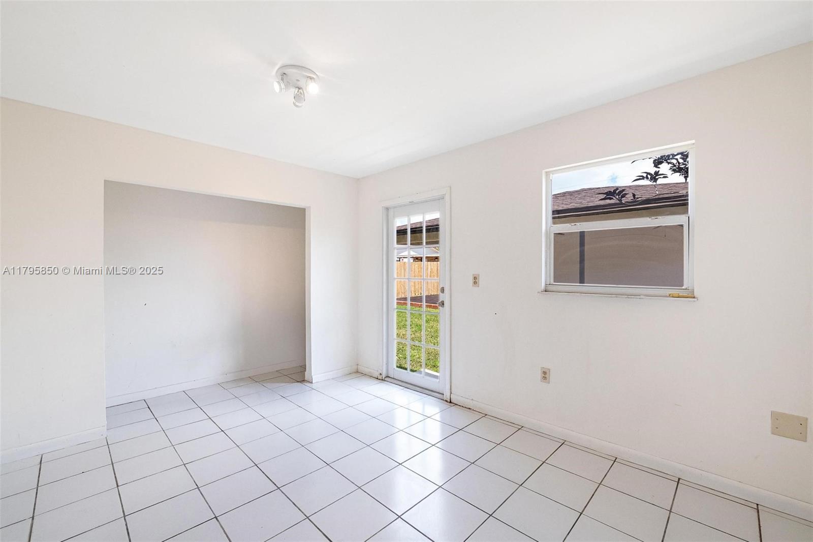 CORAL VILLA REV - Residential Lease