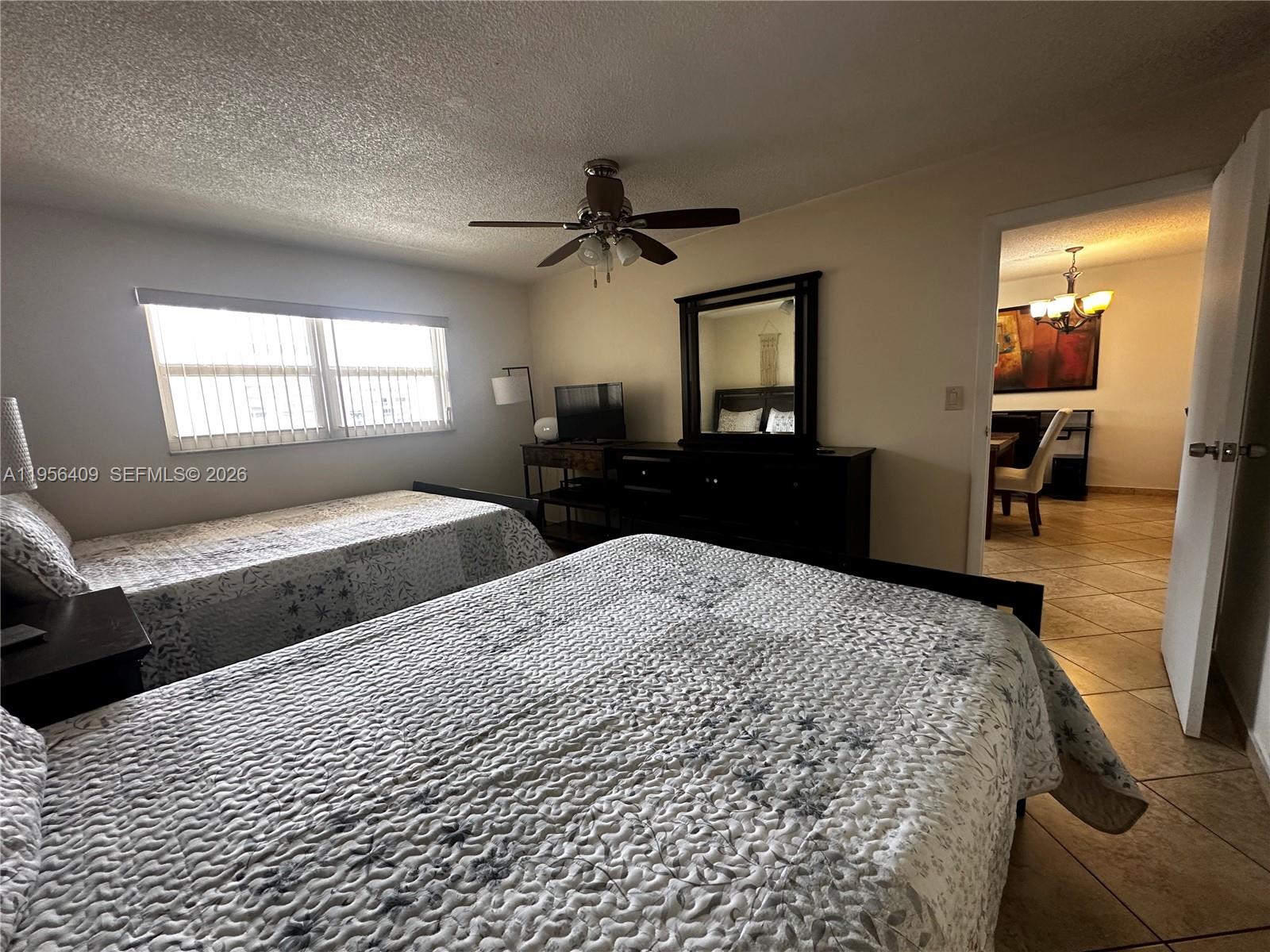 FOURTH GULFSTREAM GARDEN - Residential