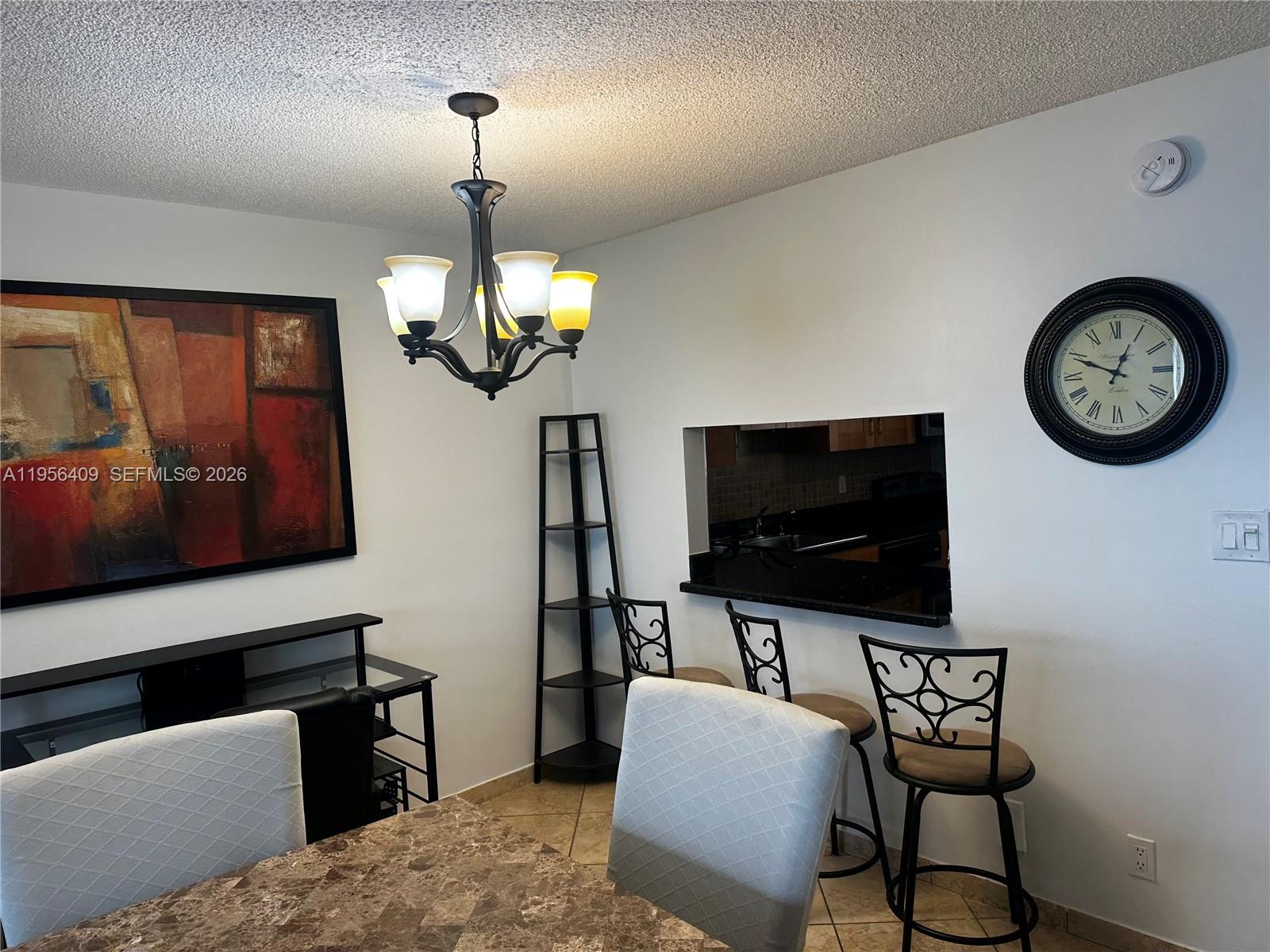 FOURTH GULFSTREAM GARDEN - Residential