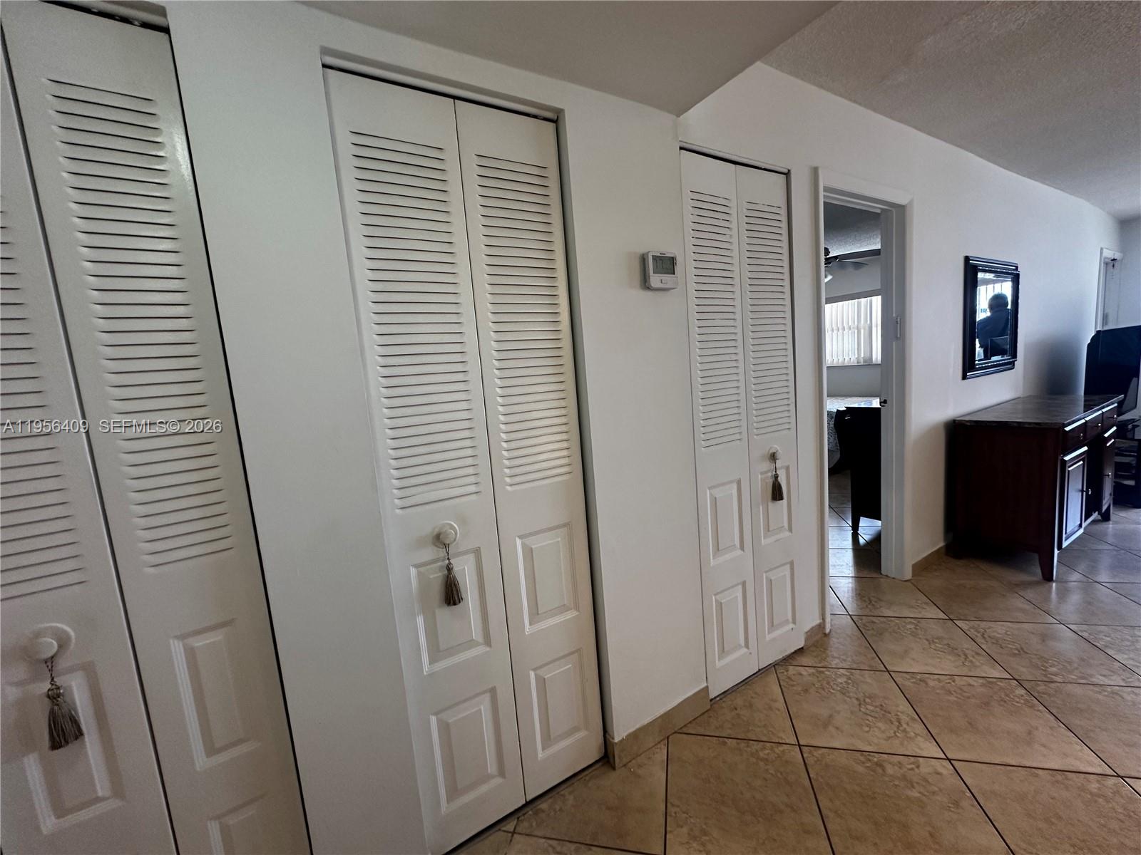 FOURTH GULFSTREAM GARDEN - Residential