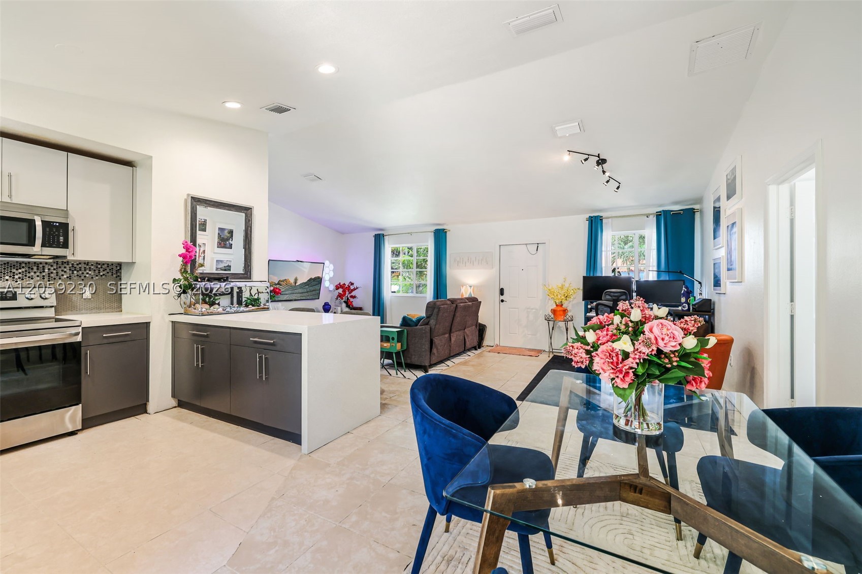 CHRISTYS ESTATES - Residential