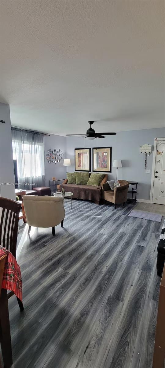 STONE CREEK POINTE A CONDO - Residential