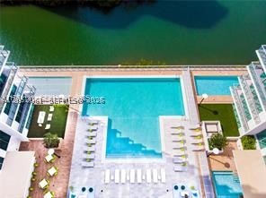 PARQUE TOWERS CONDO - Residential