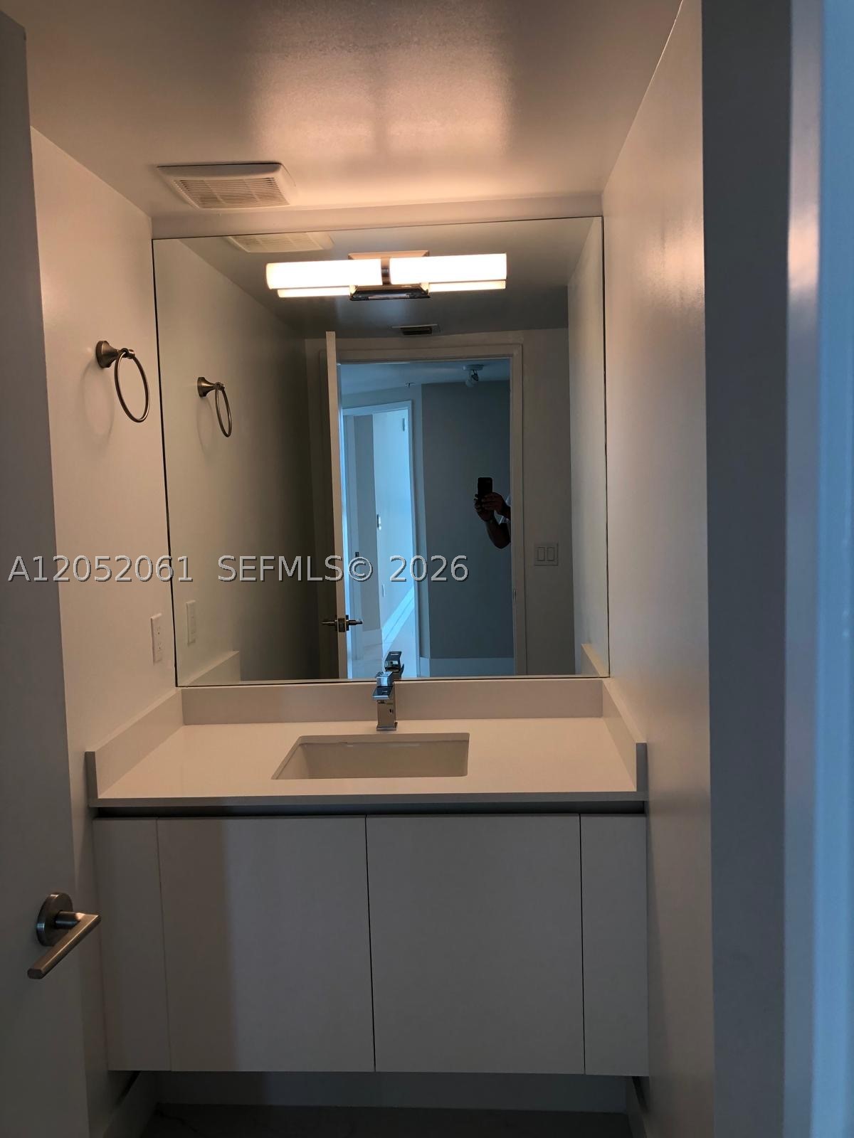 PARQUE TOWERS CONDO - Residential