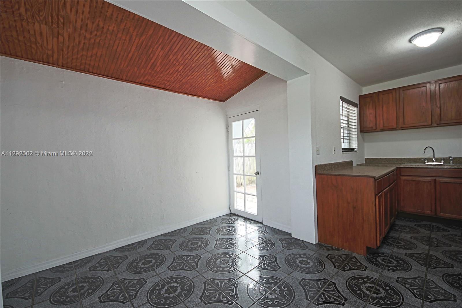 LAKE FOREST SEC 2 - Residential