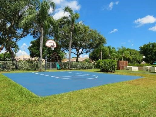 KINGS COURT WEST - Residential Lease