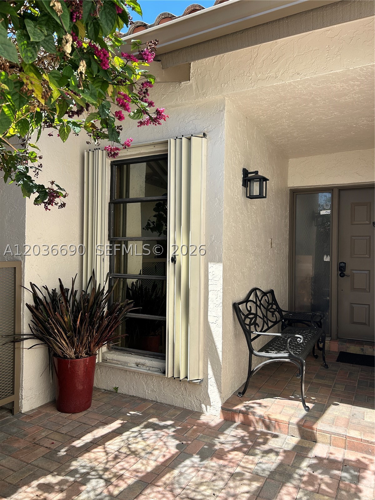 KINGS COURT WEST - Residential Lease