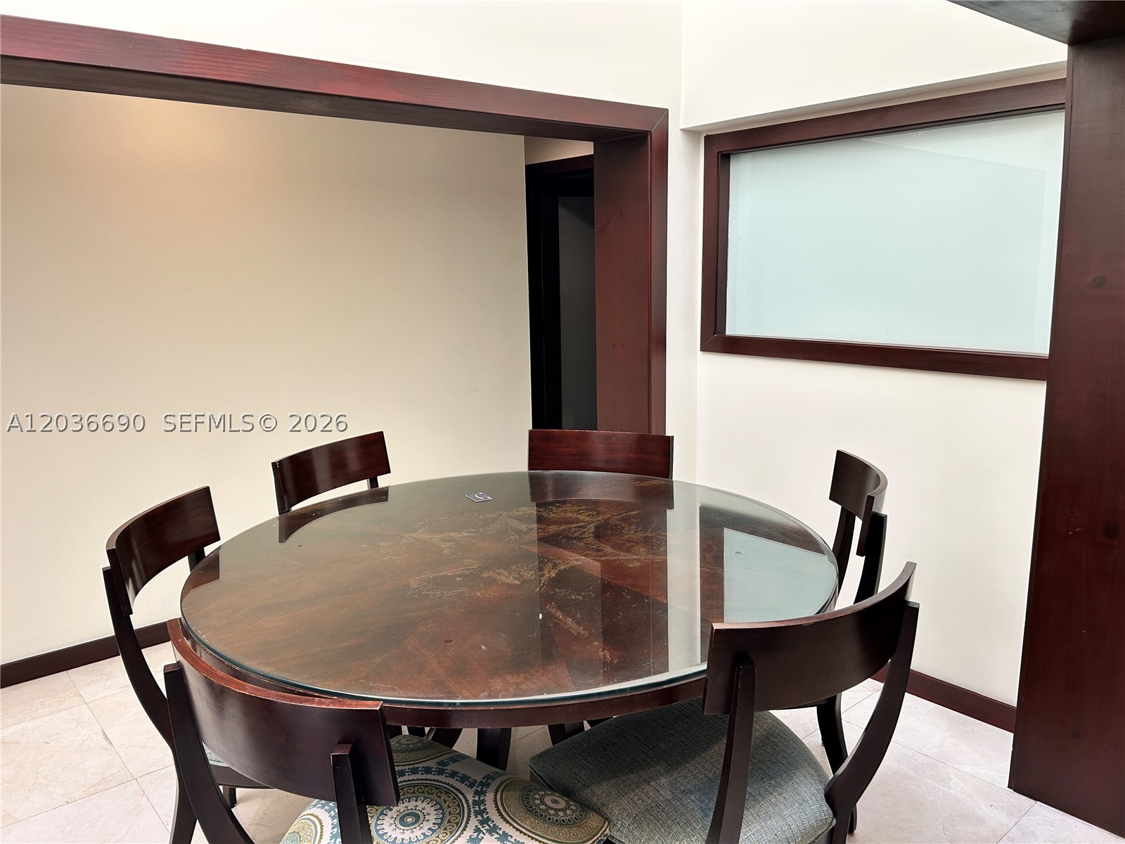 KINGS COURT WEST - Residential Lease
