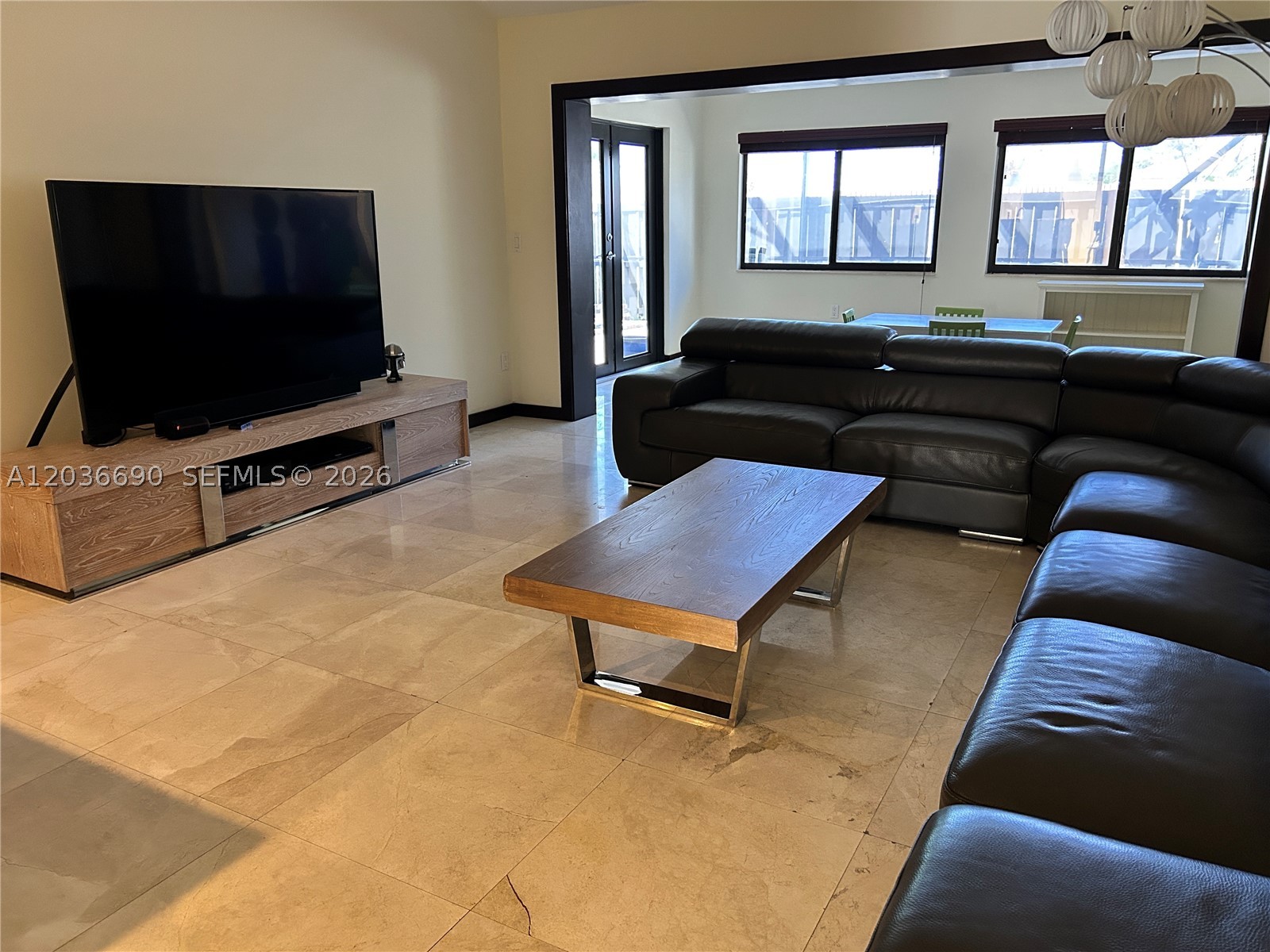 KINGS COURT WEST - Residential Lease