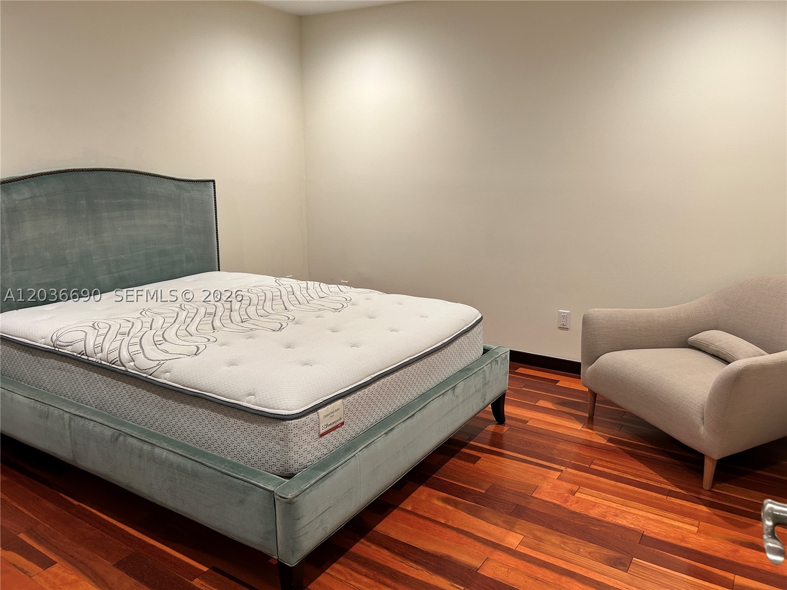 KINGS COURT WEST - Residential Lease
