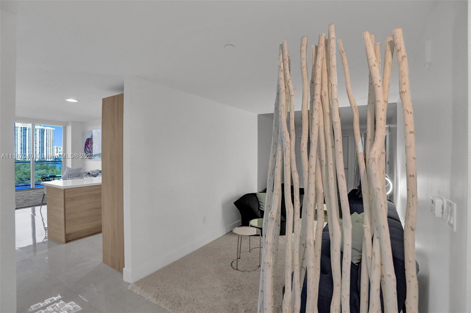 THE HARBOUR NORTH CONDO - Residential