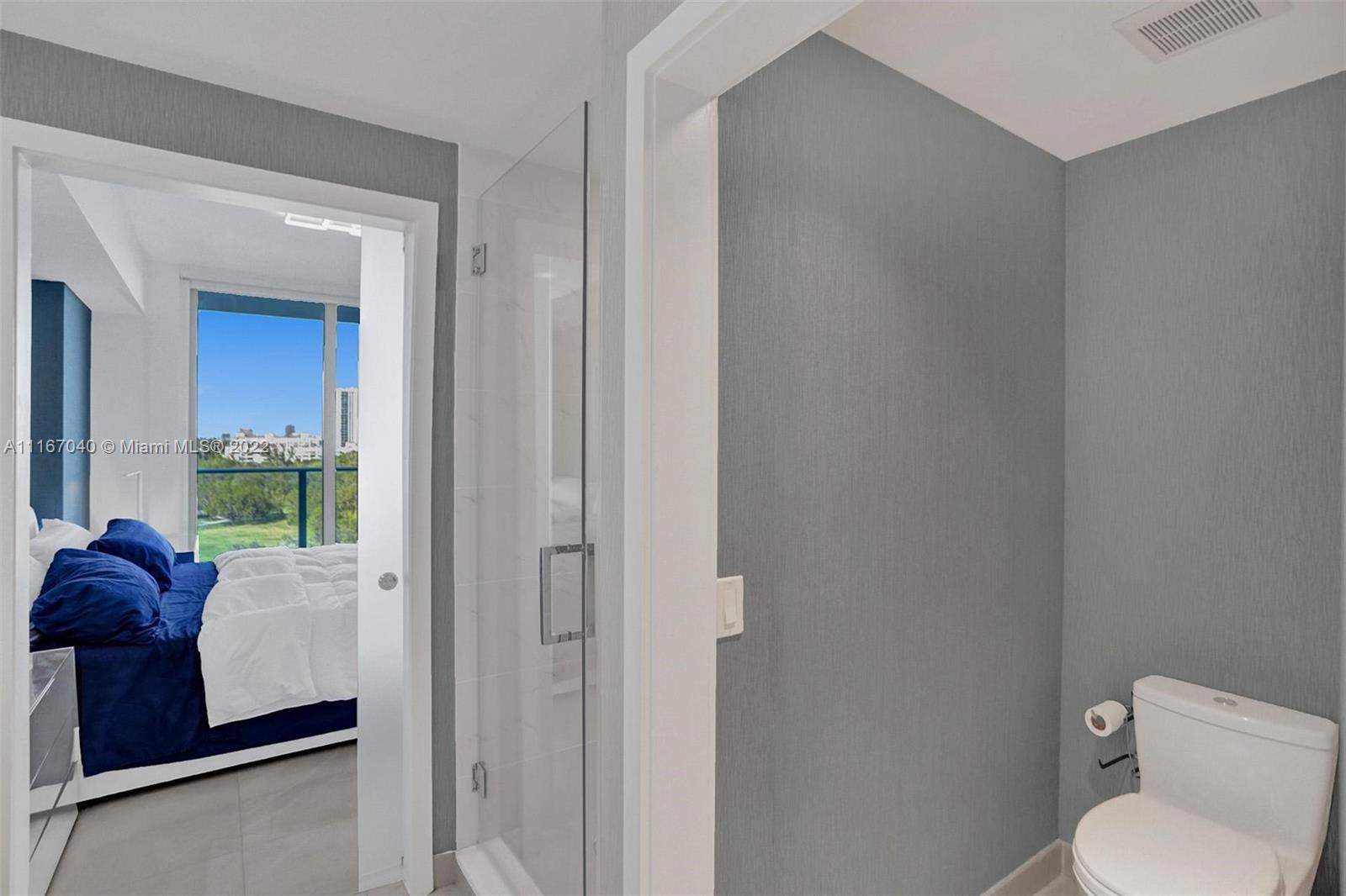 THE HARBOUR NORTH CONDO - Residential