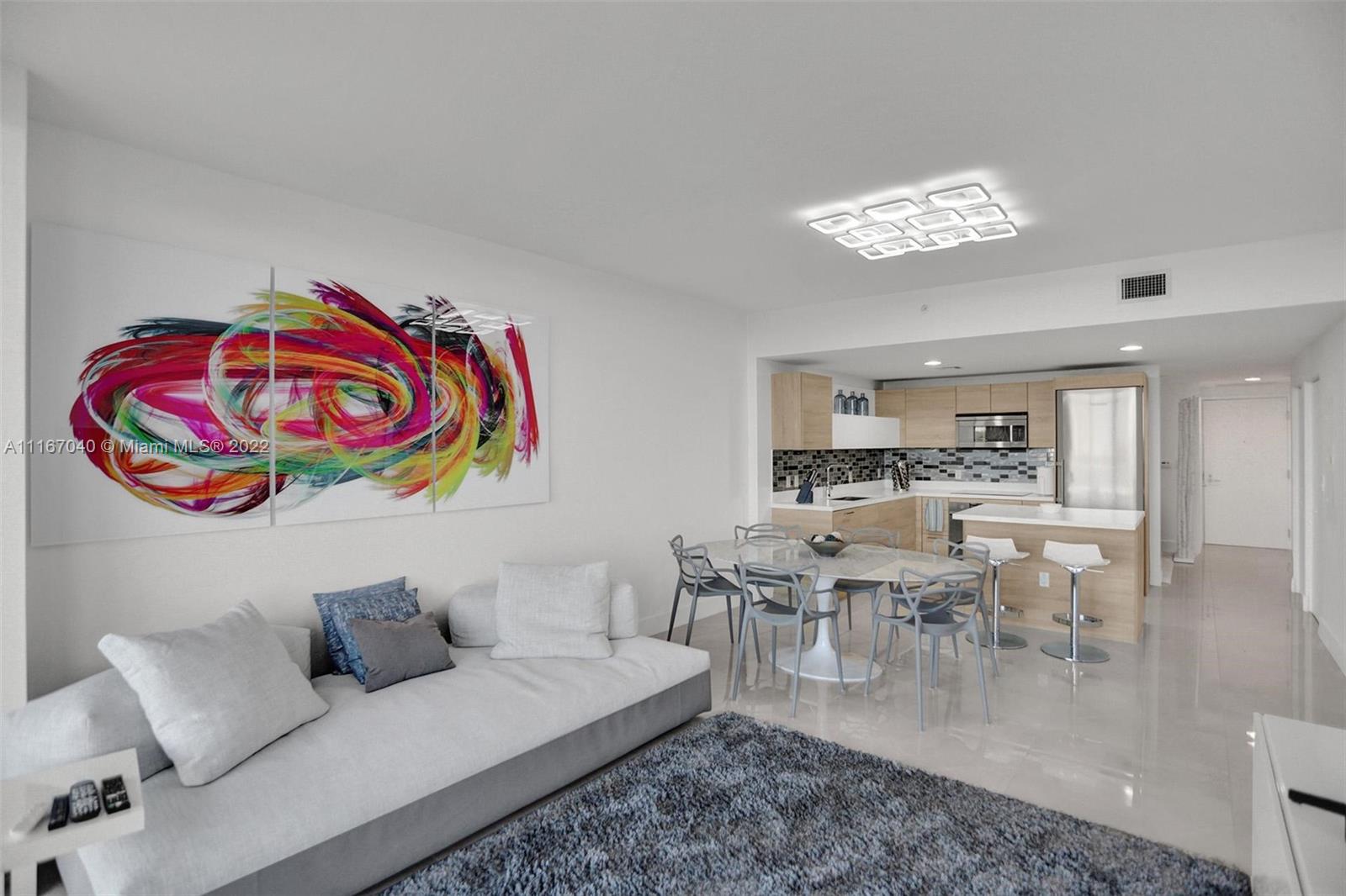 THE HARBOUR NORTH CONDO - Residential