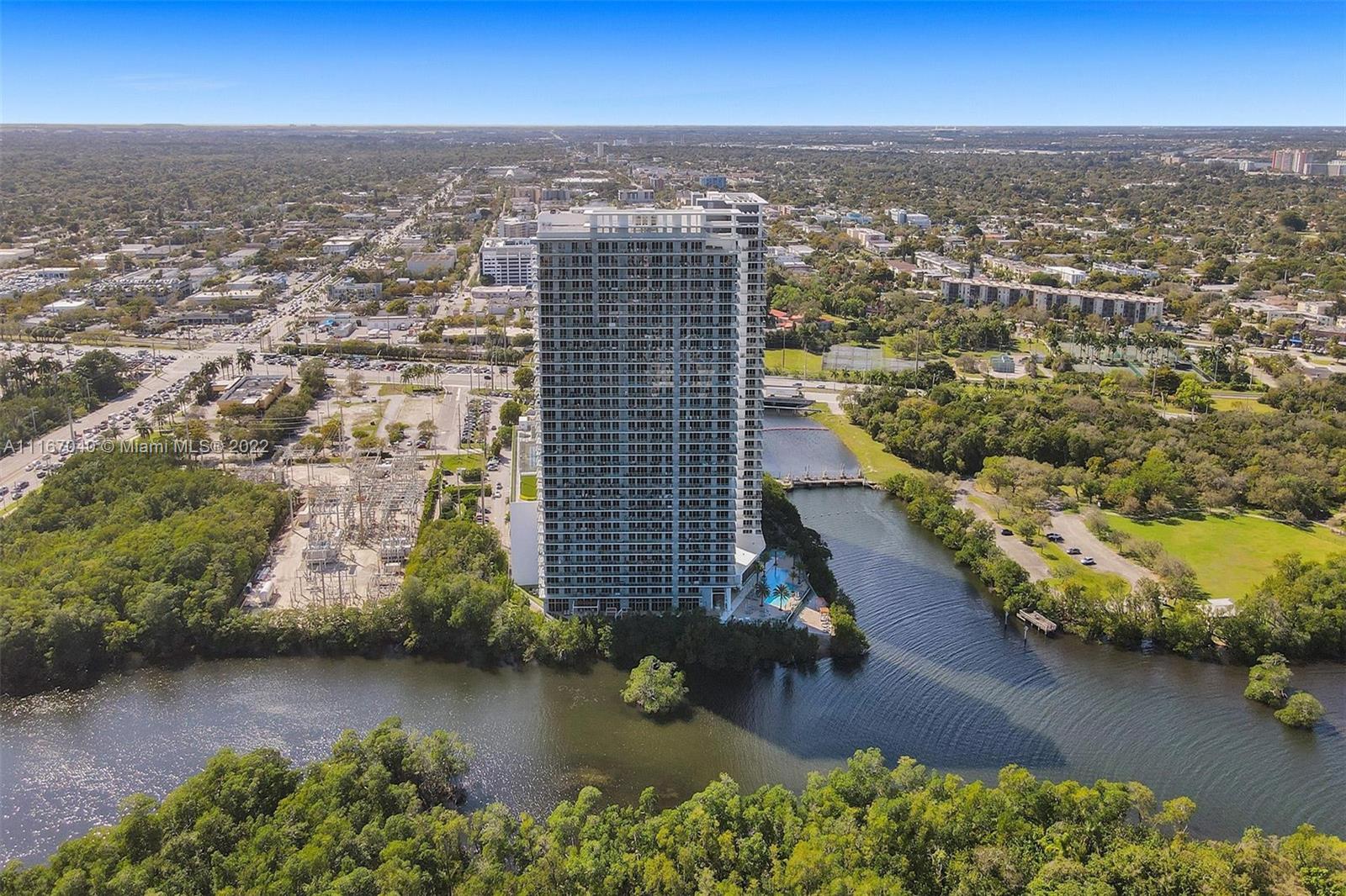 THE HARBOUR NORTH CONDO - Residential