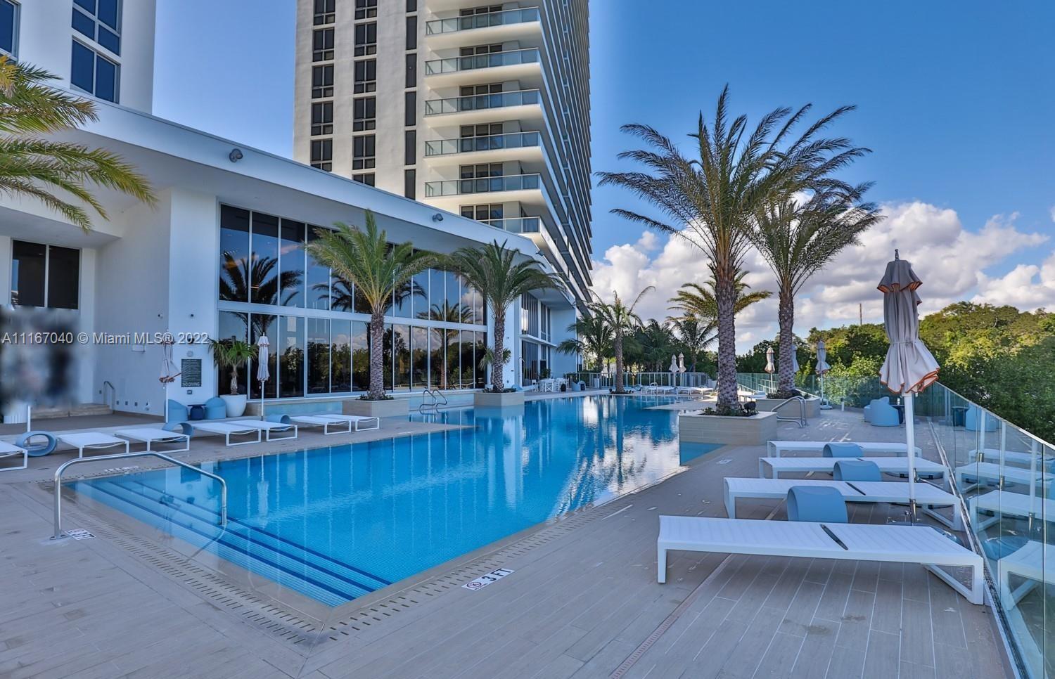 THE HARBOUR NORTH CONDO - Residential