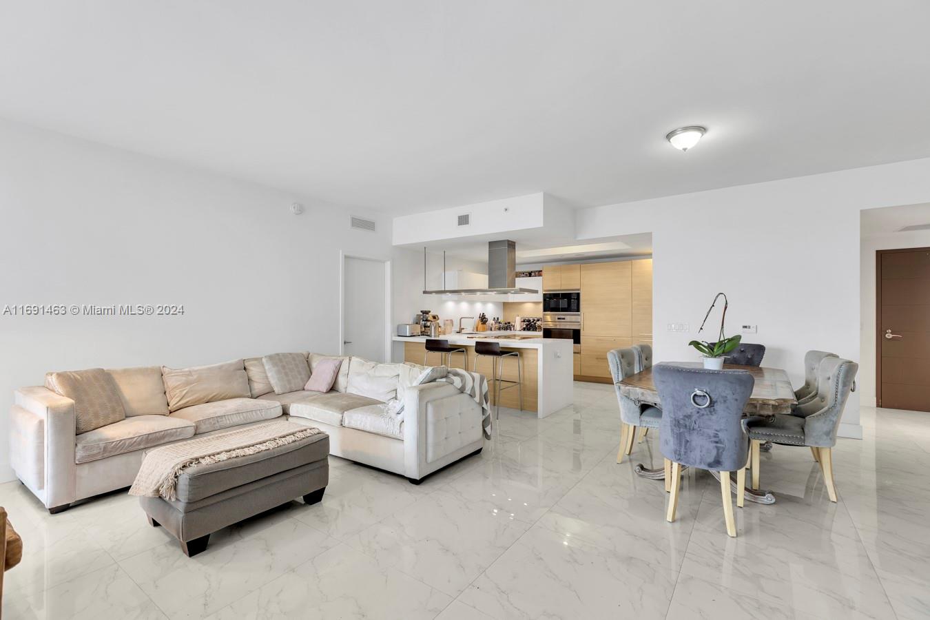 Marina Palms - Residential