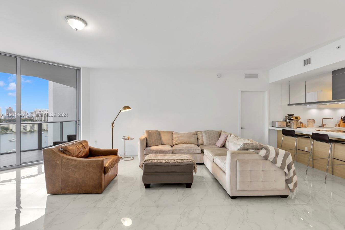 Marina Palms - Residential
