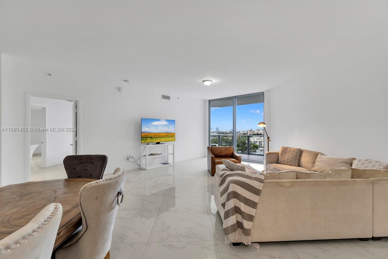 Marina Palms - Residential
