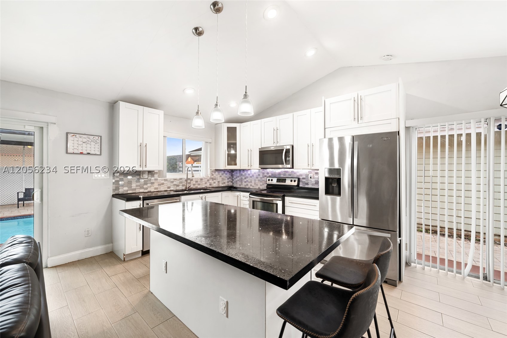 ROYAL GLEN - Residential