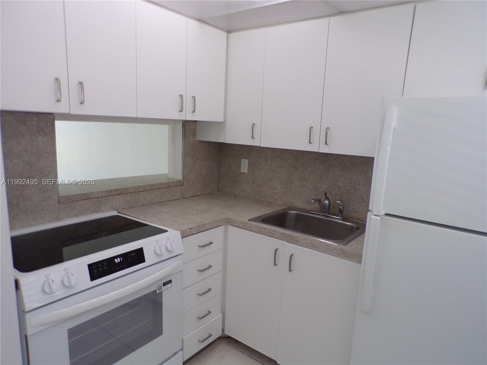 POINT EAST SEC III CONDO - Residential
