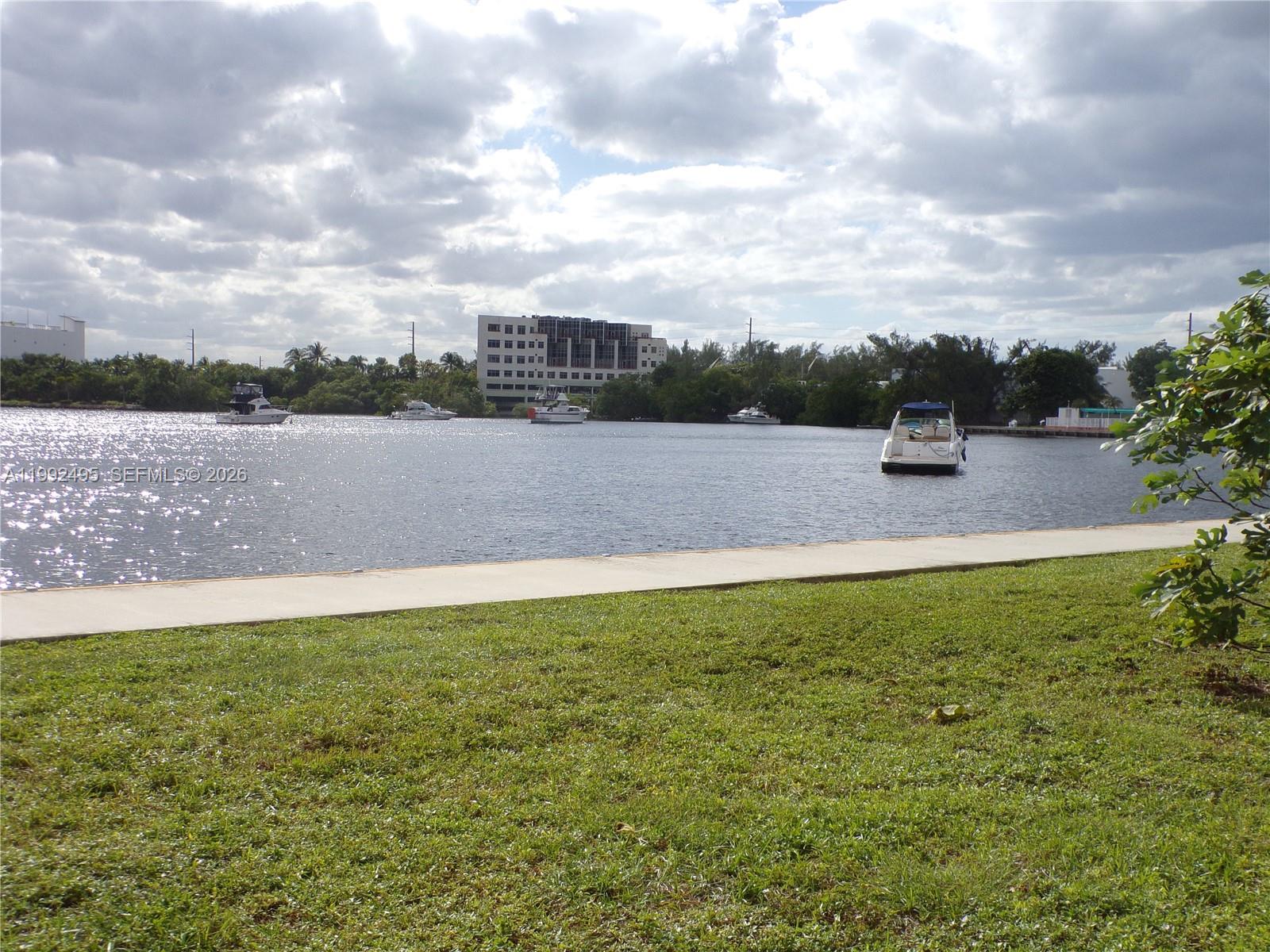 POINT EAST SEC III CONDO - Residential