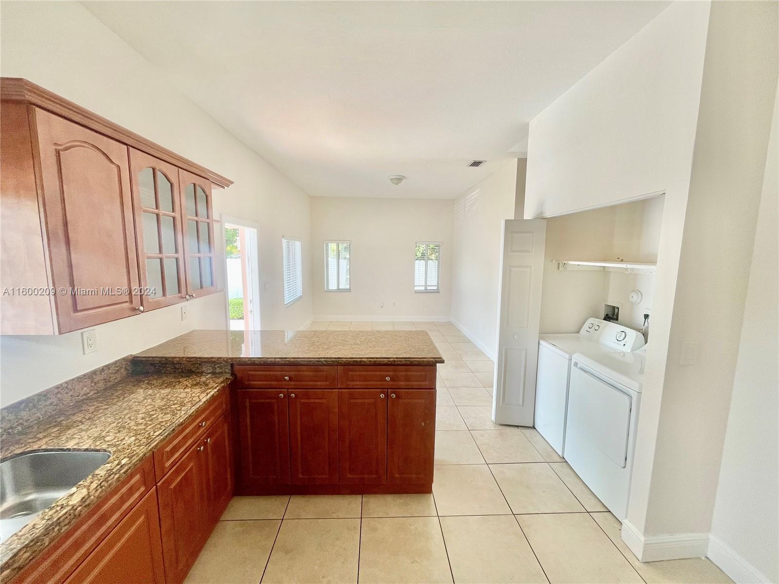 SEMINOLA CITY SEC 2 - Residential Lease