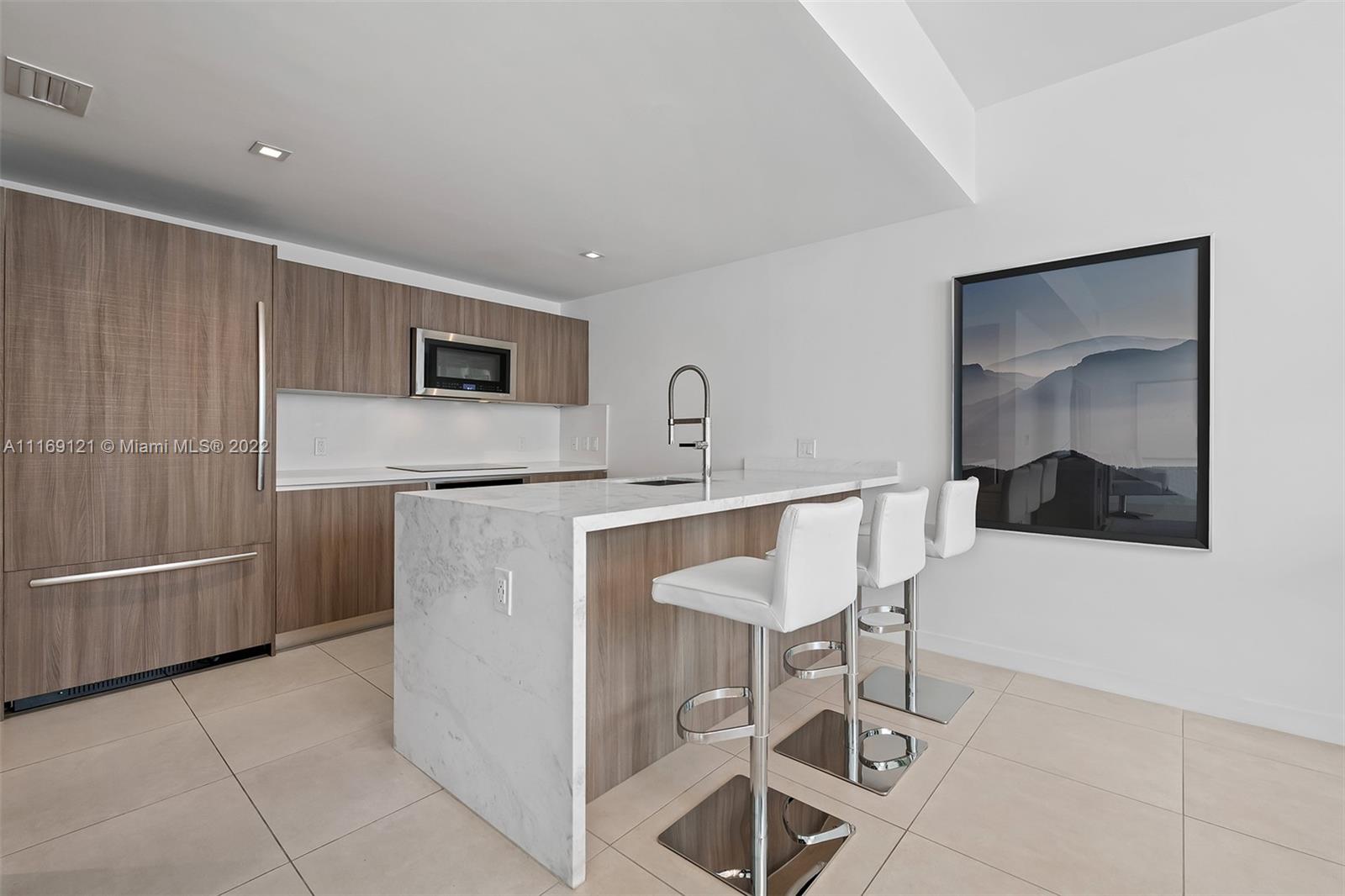 TIFFANY HOUSE CONDO - Residential