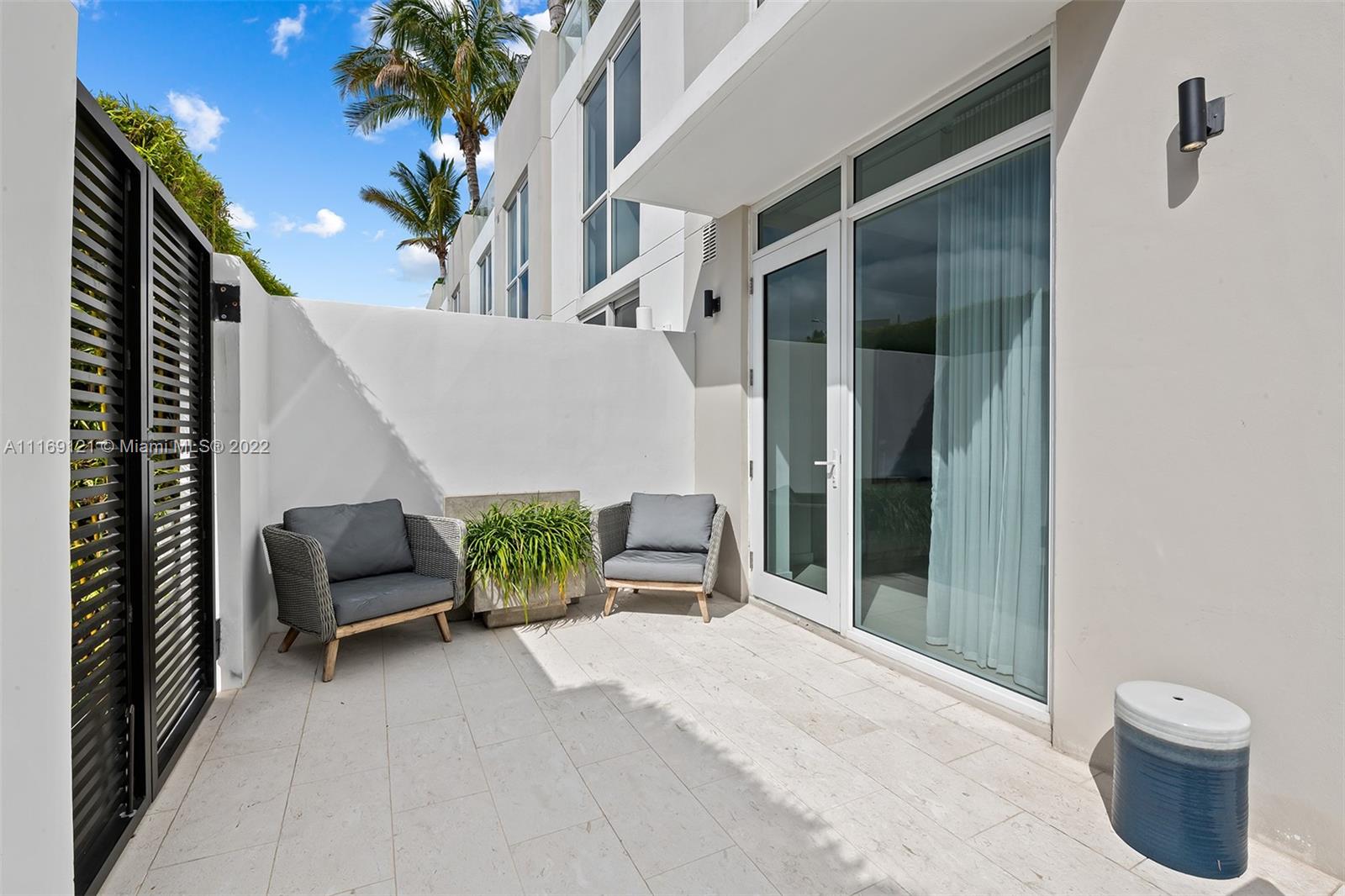 TIFFANY HOUSE CONDO - Residential