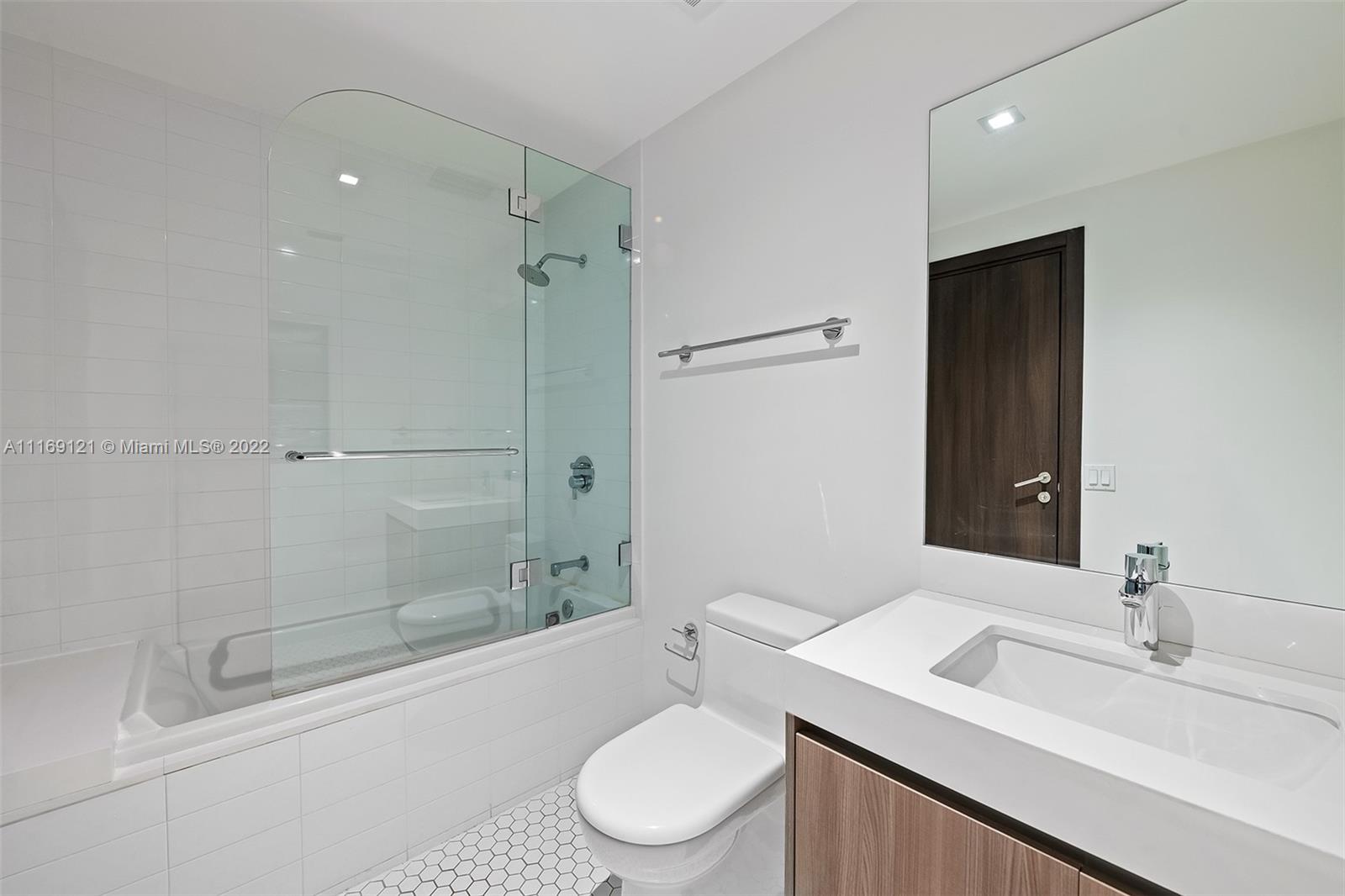 TIFFANY HOUSE CONDO - Residential
