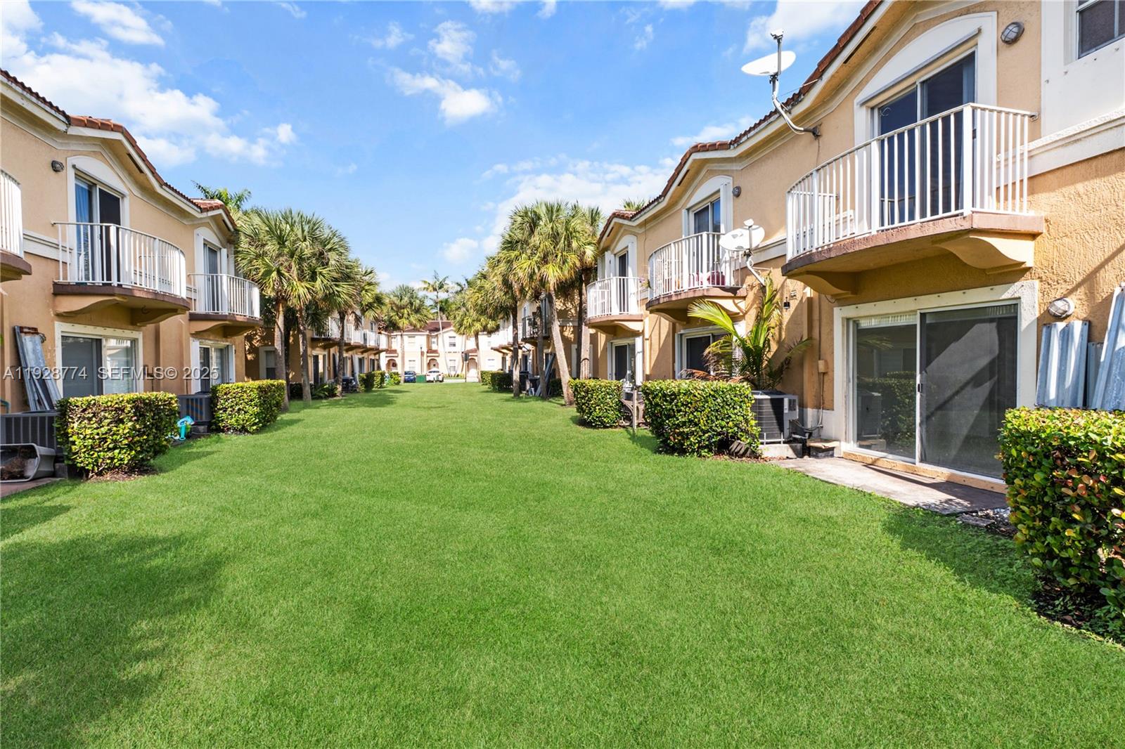 MELROSE POINT CONDO - Residential