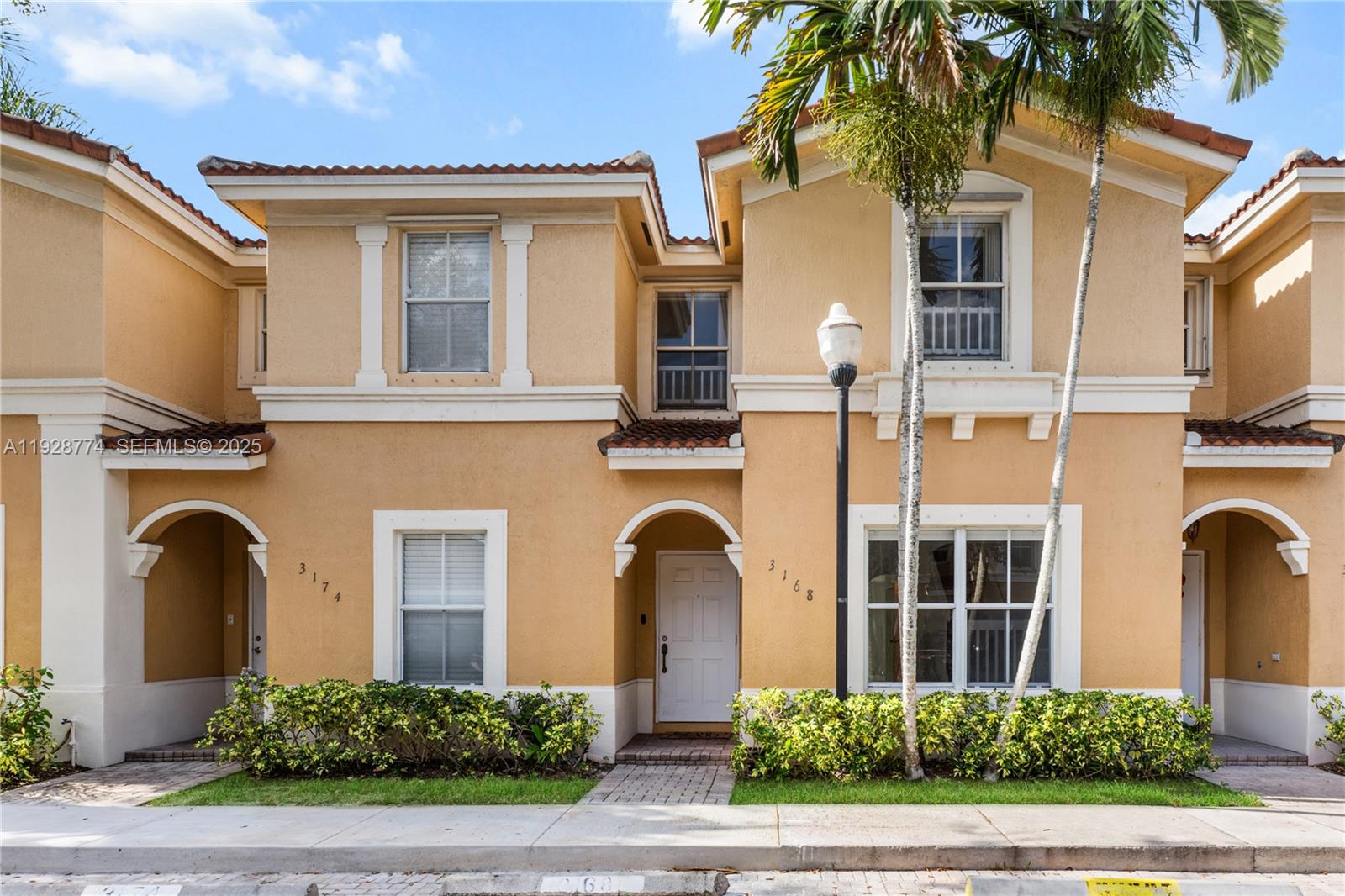 MELROSE POINT CONDO - Residential