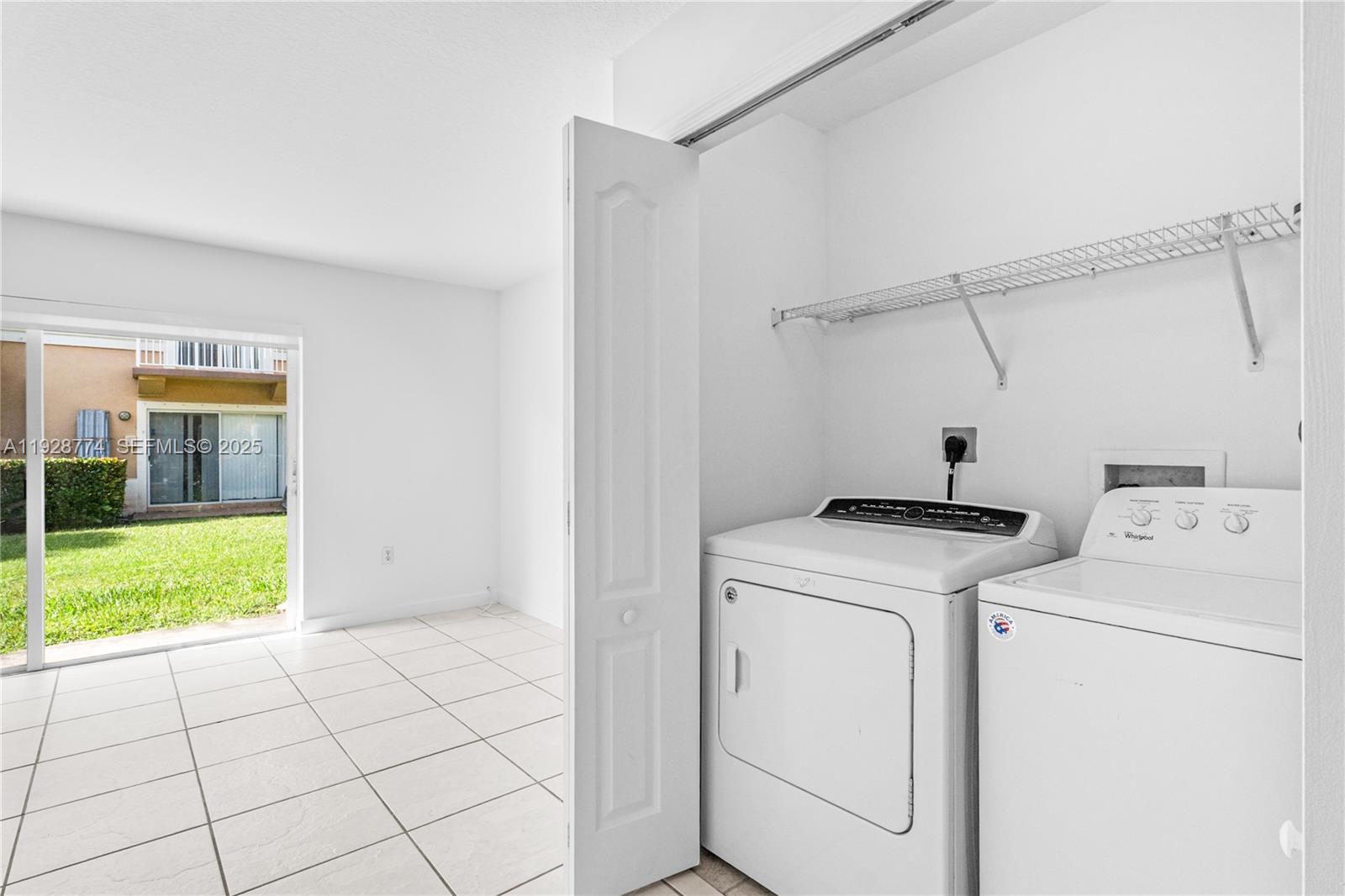 MELROSE POINT CONDO - Residential