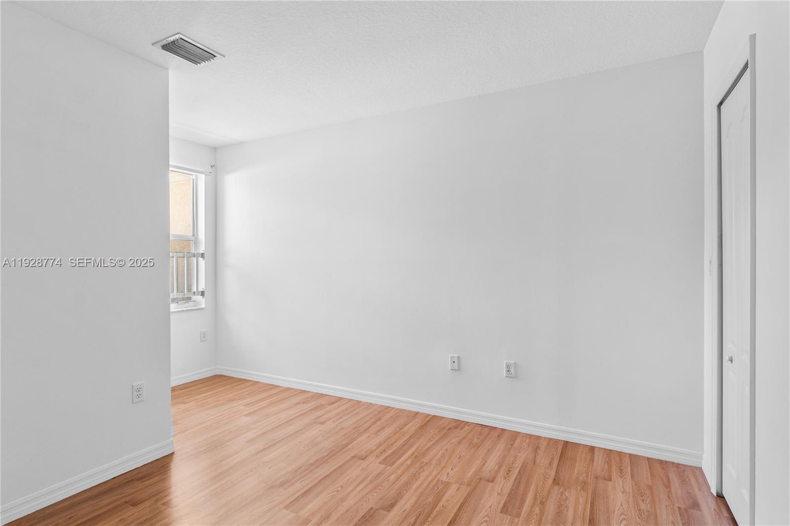 MELROSE POINT CONDO - Residential