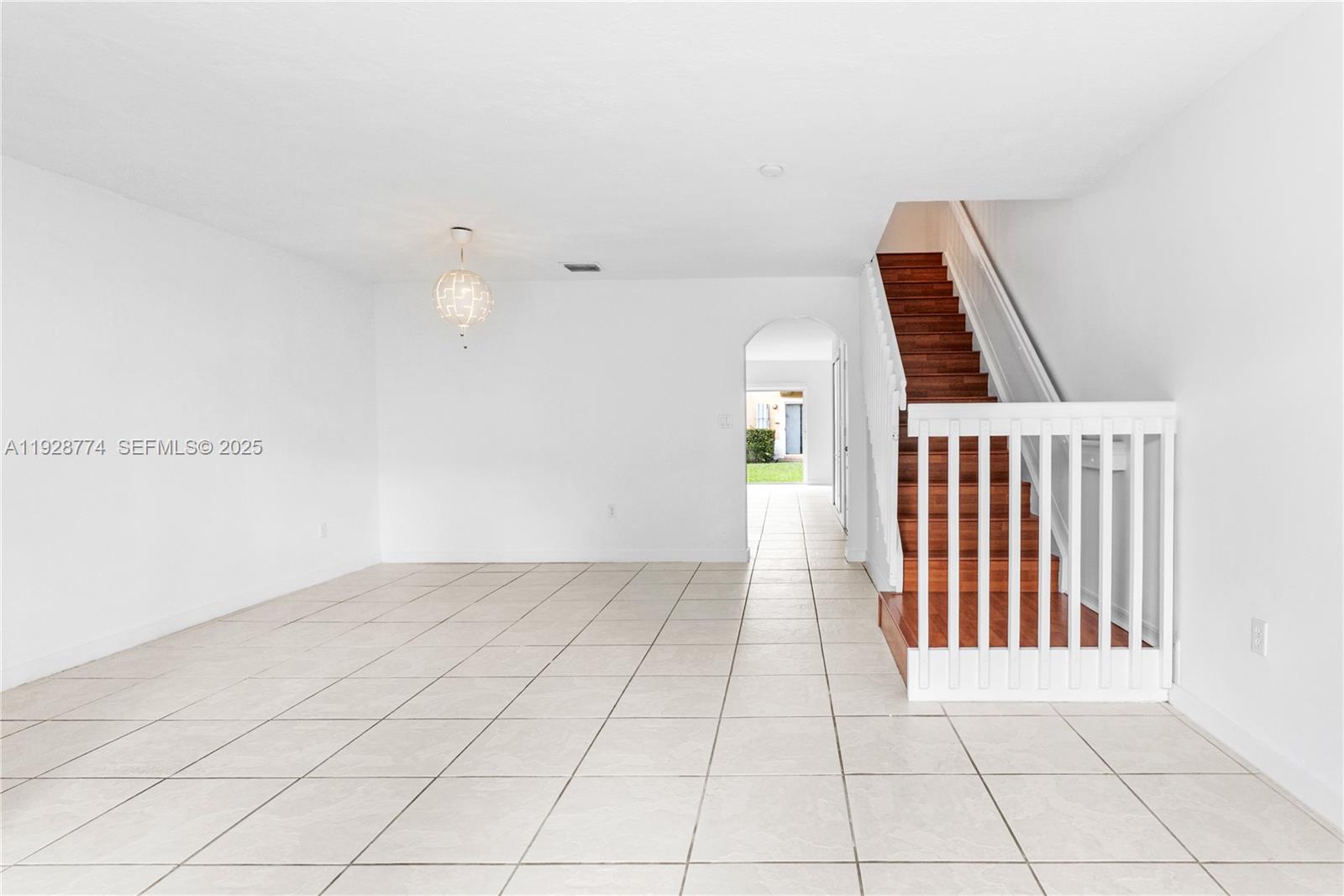 MELROSE POINT CONDO - Residential