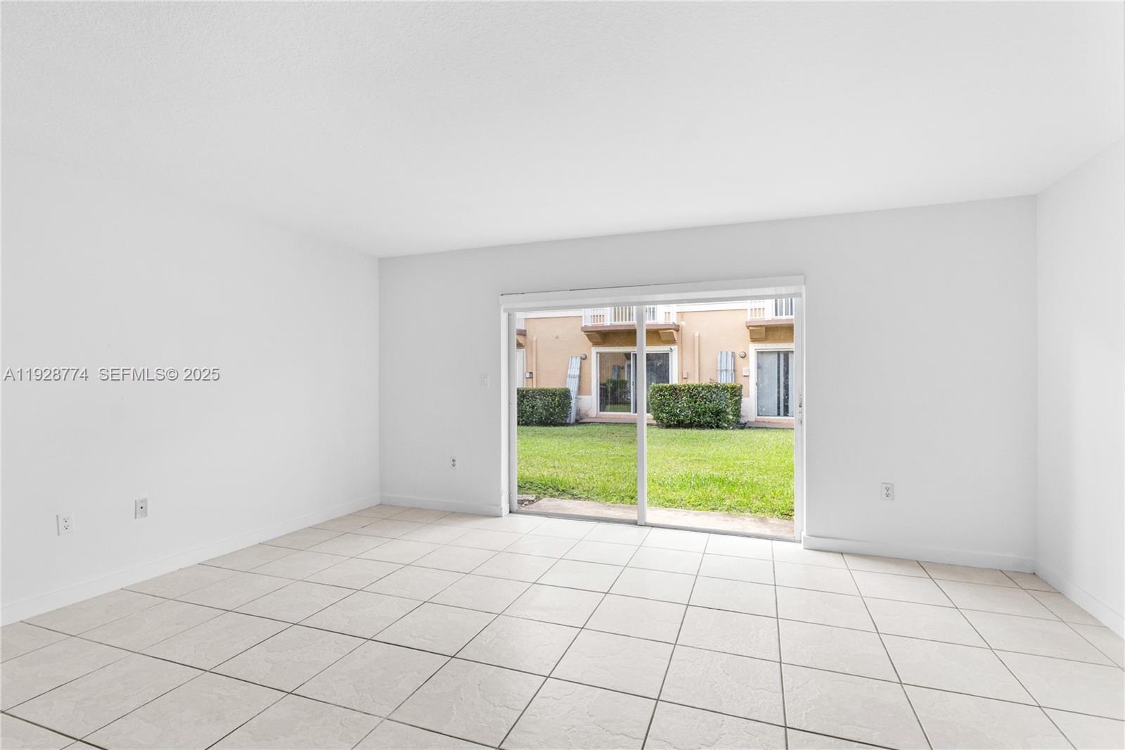 MELROSE POINT CONDO - Residential