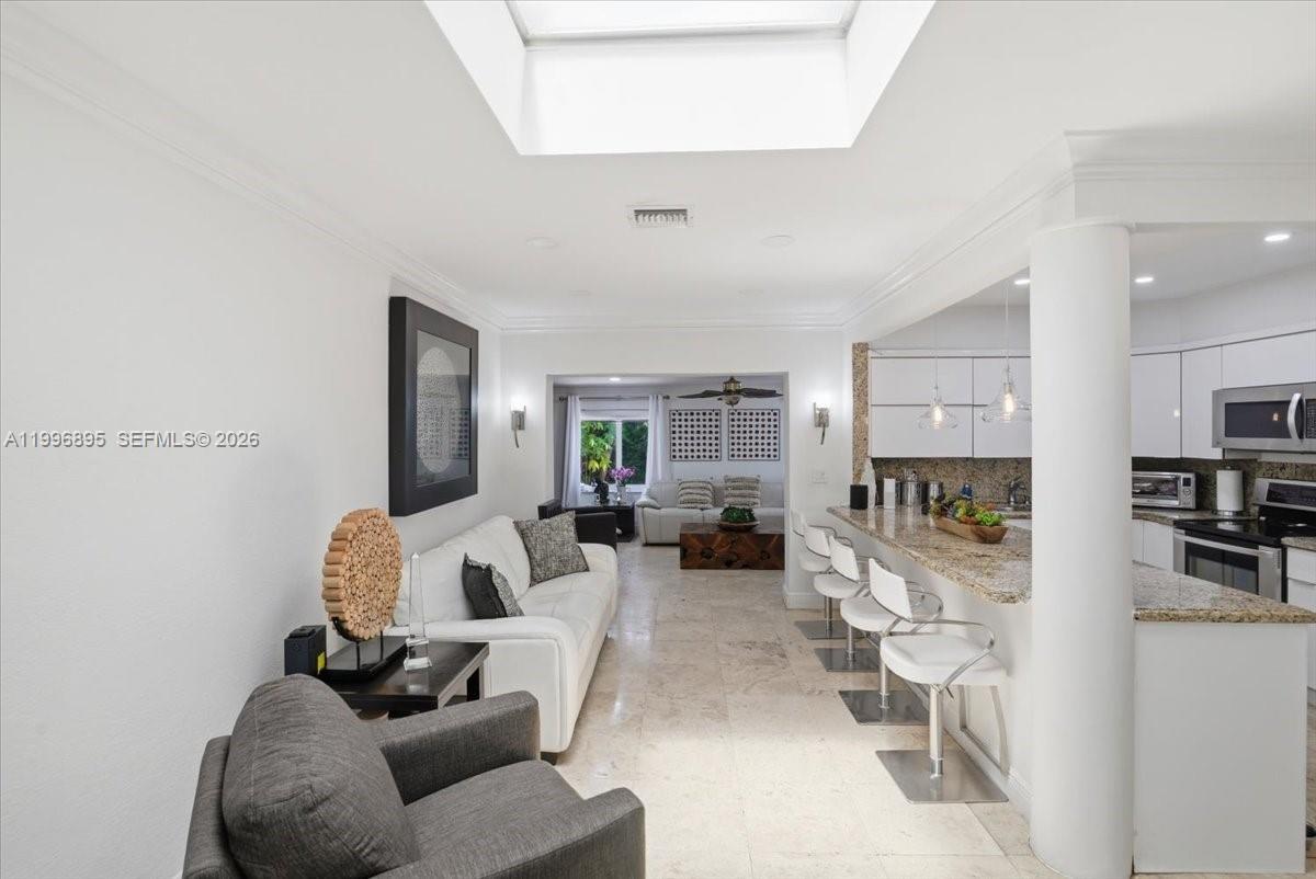 RIVIERA ESTATES 2ND ADDN - Residential