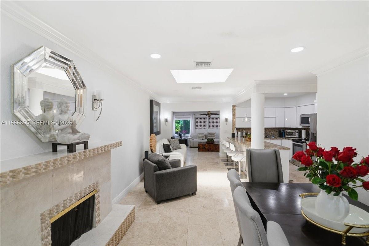 RIVIERA ESTATES 2ND ADDN - Residential
