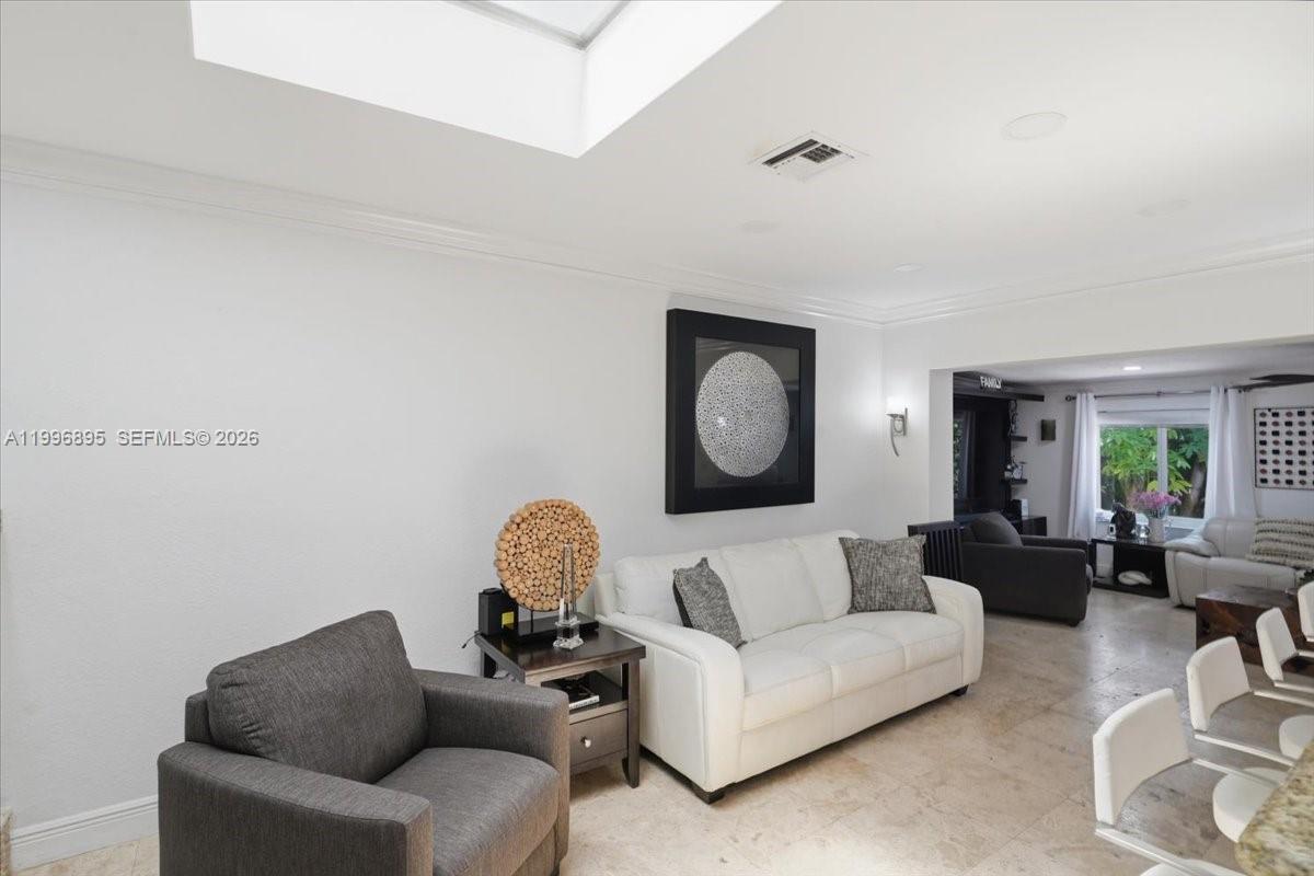 RIVIERA ESTATES 2ND ADDN - Residential