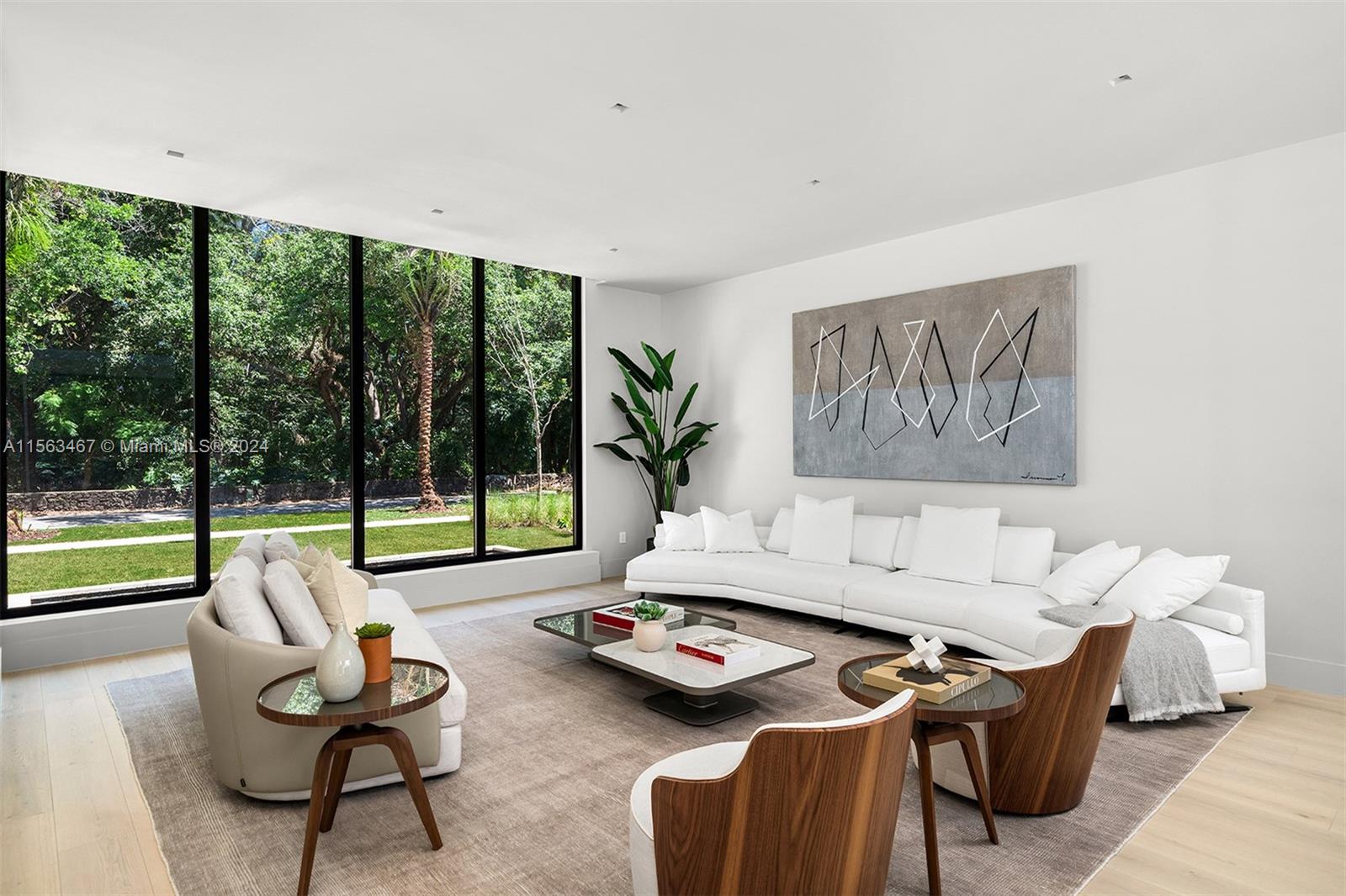 UNIVERSITY PLACE - Residential