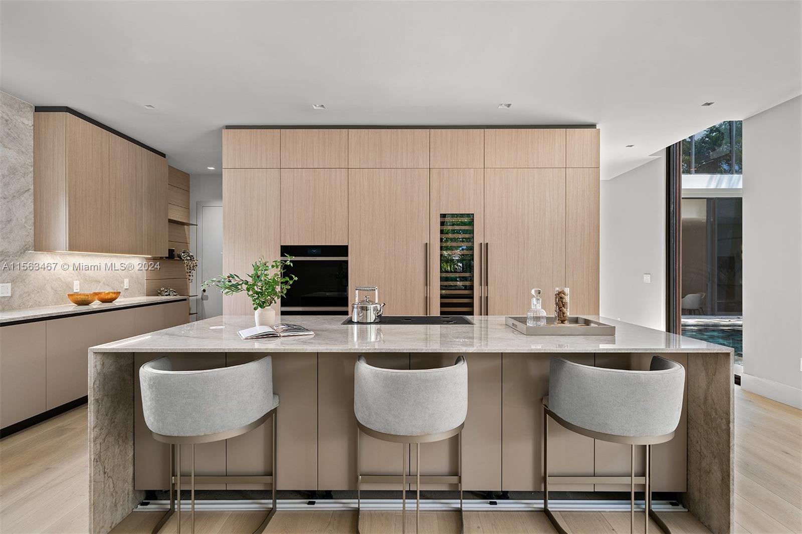 UNIVERSITY PLACE - Residential