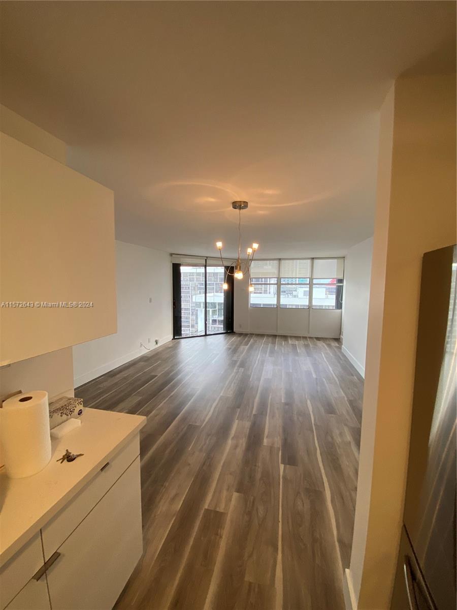 BRICKELL PLACE CONDO - Residential Lease