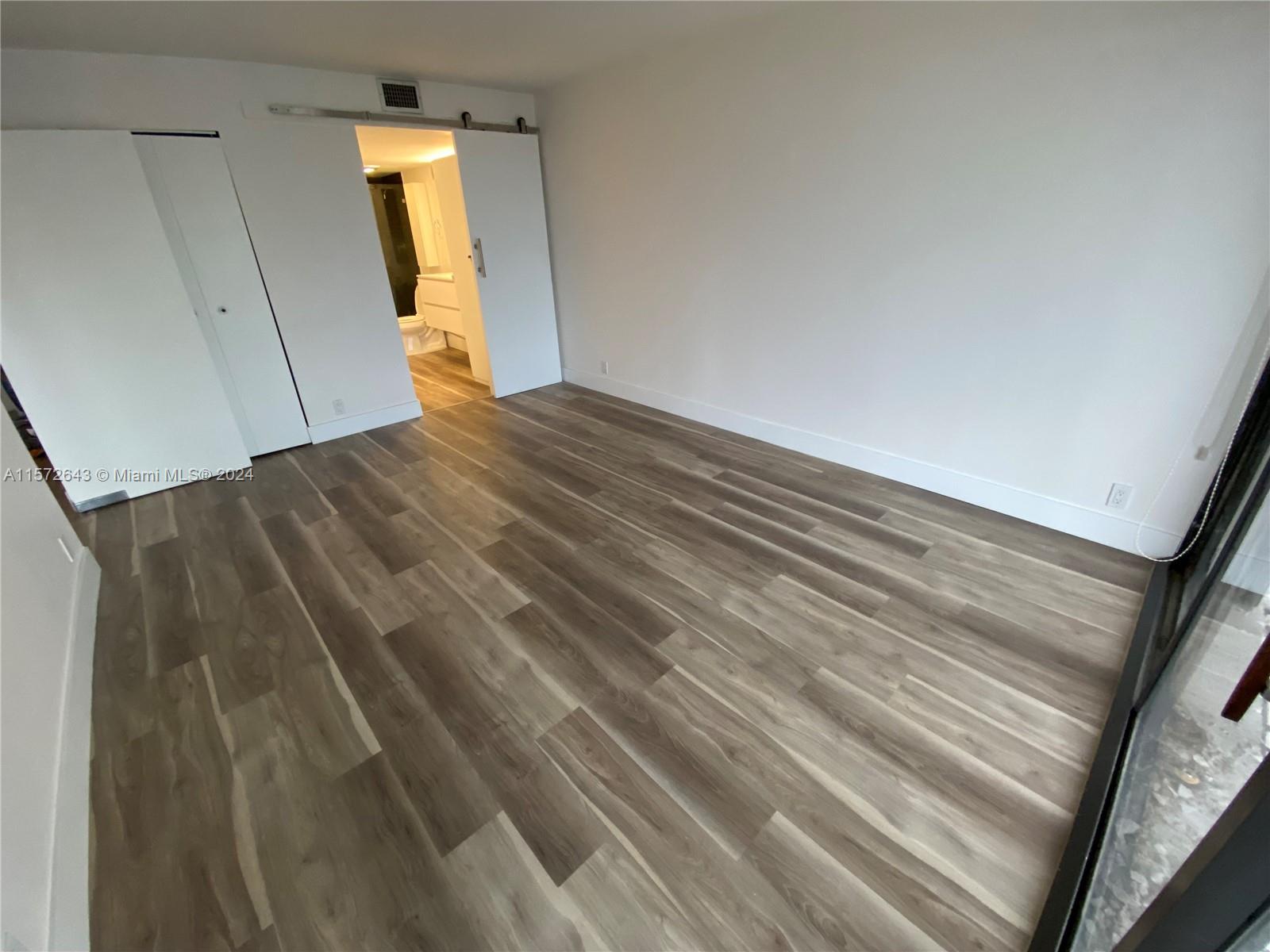 BRICKELL PLACE CONDO - Residential Lease