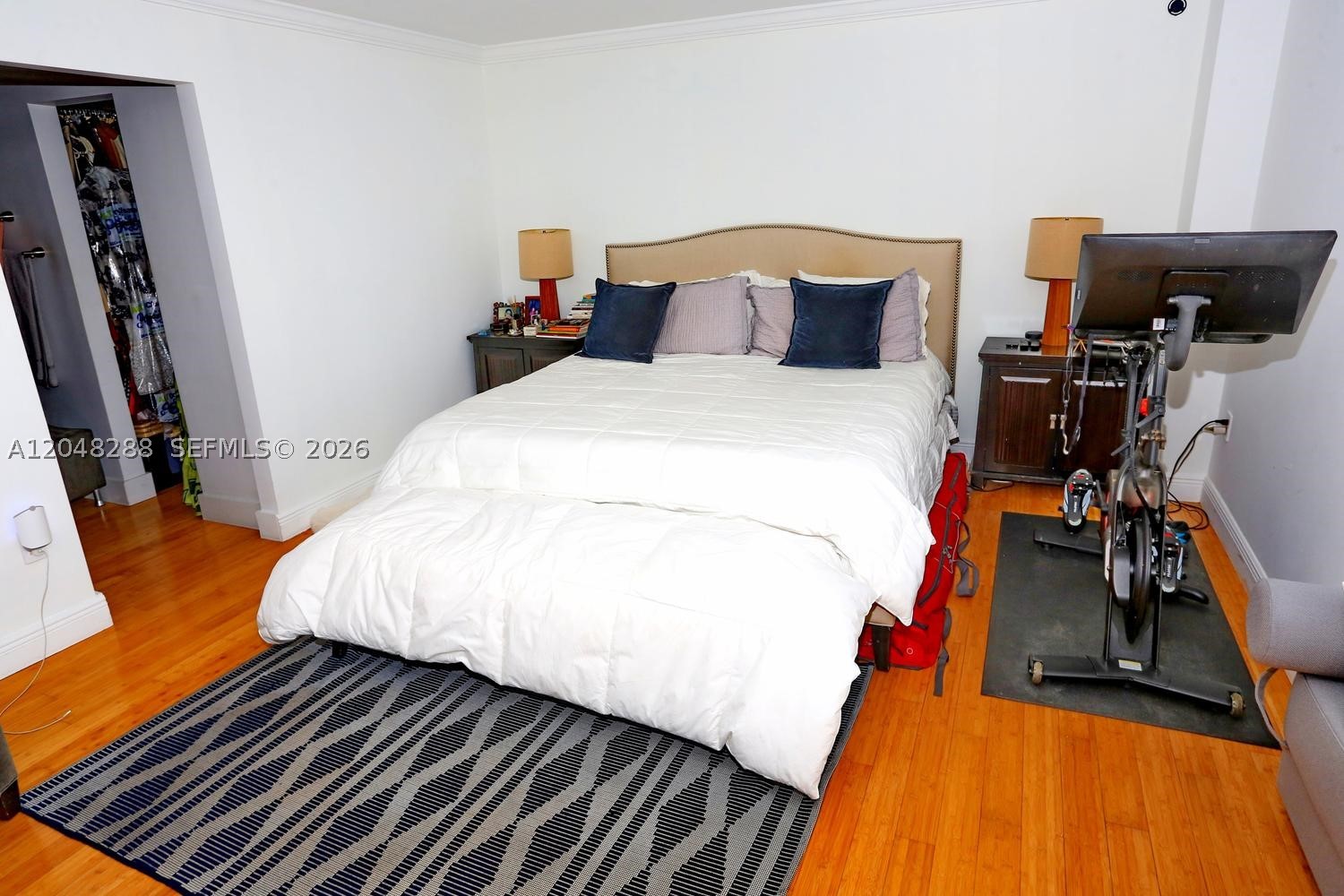 ISLAND MANOR CONDO - SOUT - Residential