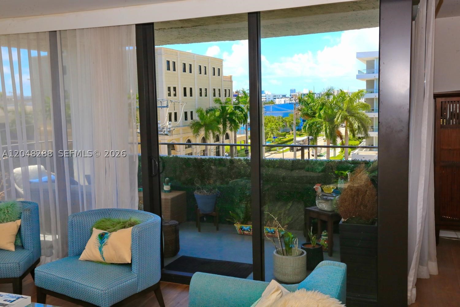 ISLAND MANOR CONDO - SOUT - Residential