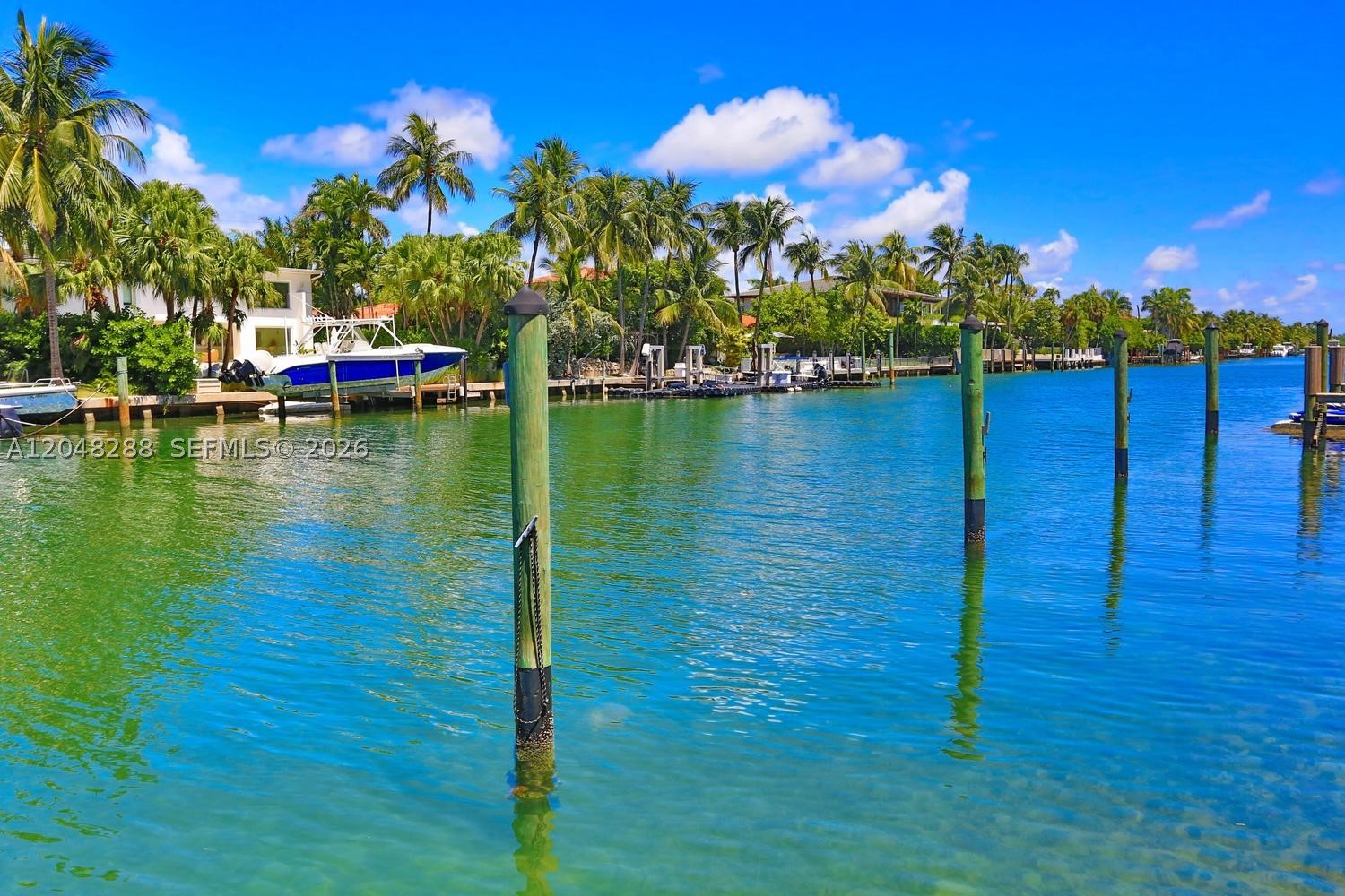 ISLAND MANOR CONDO - SOUT - Residential