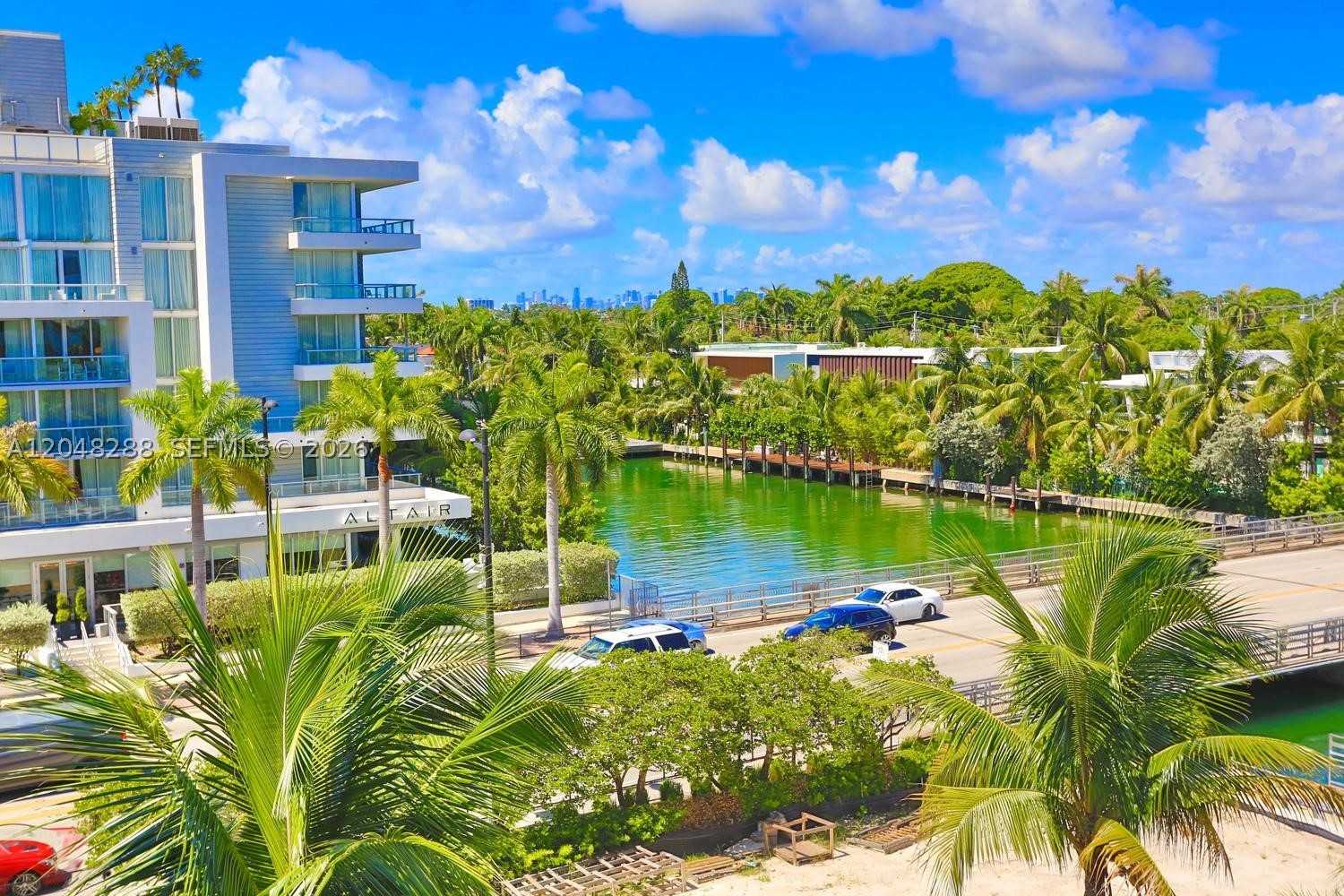 ISLAND MANOR CONDO - SOUT - Residential