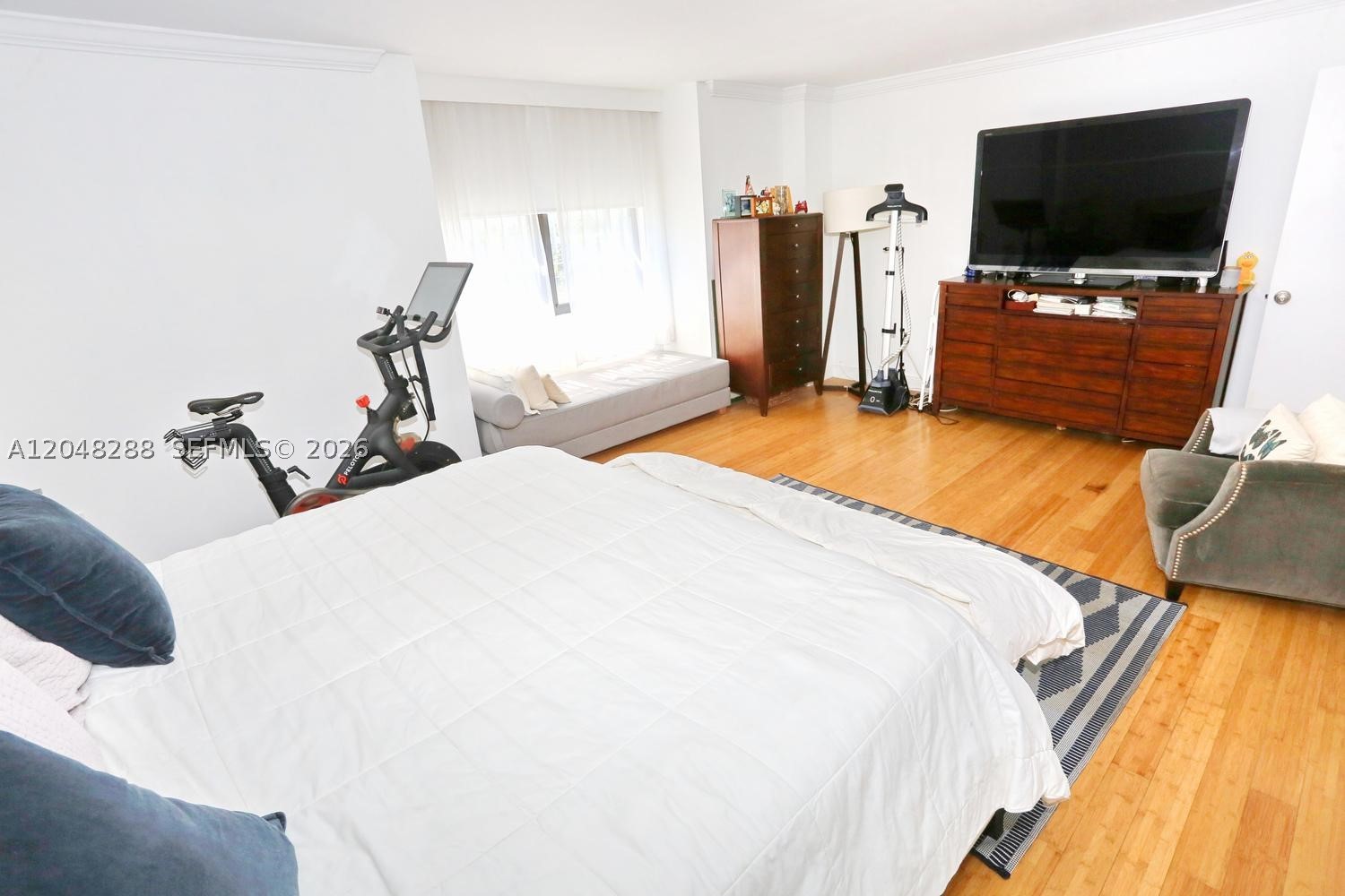 ISLAND MANOR CONDO - SOUT - Residential